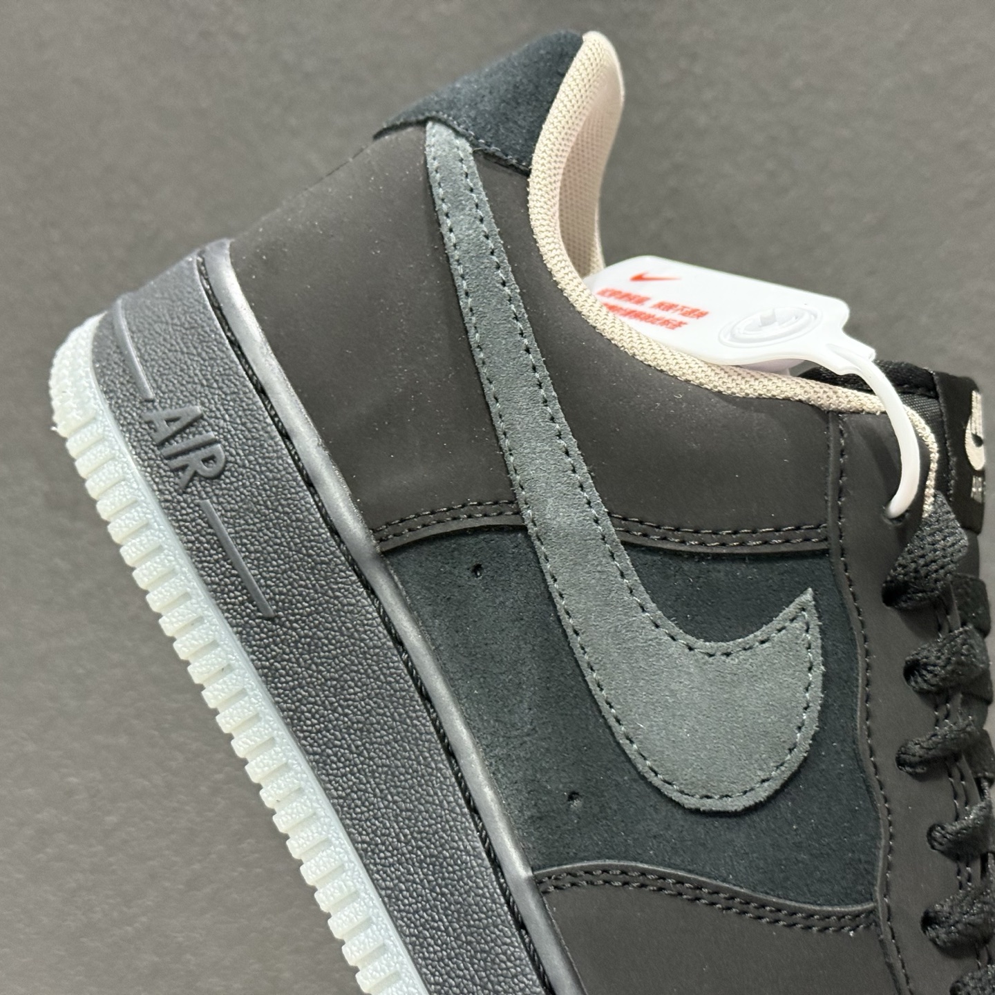 200 Nike Air Force 1'07 Low 磨砂全黑 空军一号低帮休闲板鞋 IQ9791-001-Chinese UA Cheap High Quatity Brand Clothes Bags handbags Sneakers wholesale wholesaler seller from China Factory suppliers Fashion Clothing Shoes best Quality Beautiful Price 200 Nike Air Force 1'07 Low 磨砂全黑 空军一号低帮休闲板鞋 IQ9791-001