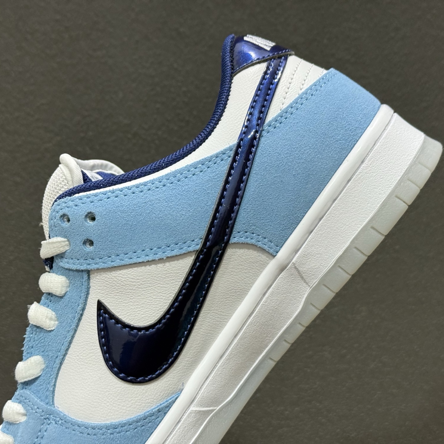 260 YC版 Nike SB Dunk Low 米白蓝 低帮休闲板鞋 BP0508-038-Chinese UA Cheap High Quatity Brand Clothes Bags handbags Sneakers wholesale wholesaler seller from China Factory suppliers Fashion Clothing Shoes best Quality Beautiful Price 260 YC版 Nike SB Dunk Low 米白蓝 低帮休闲板鞋 BP0508-038