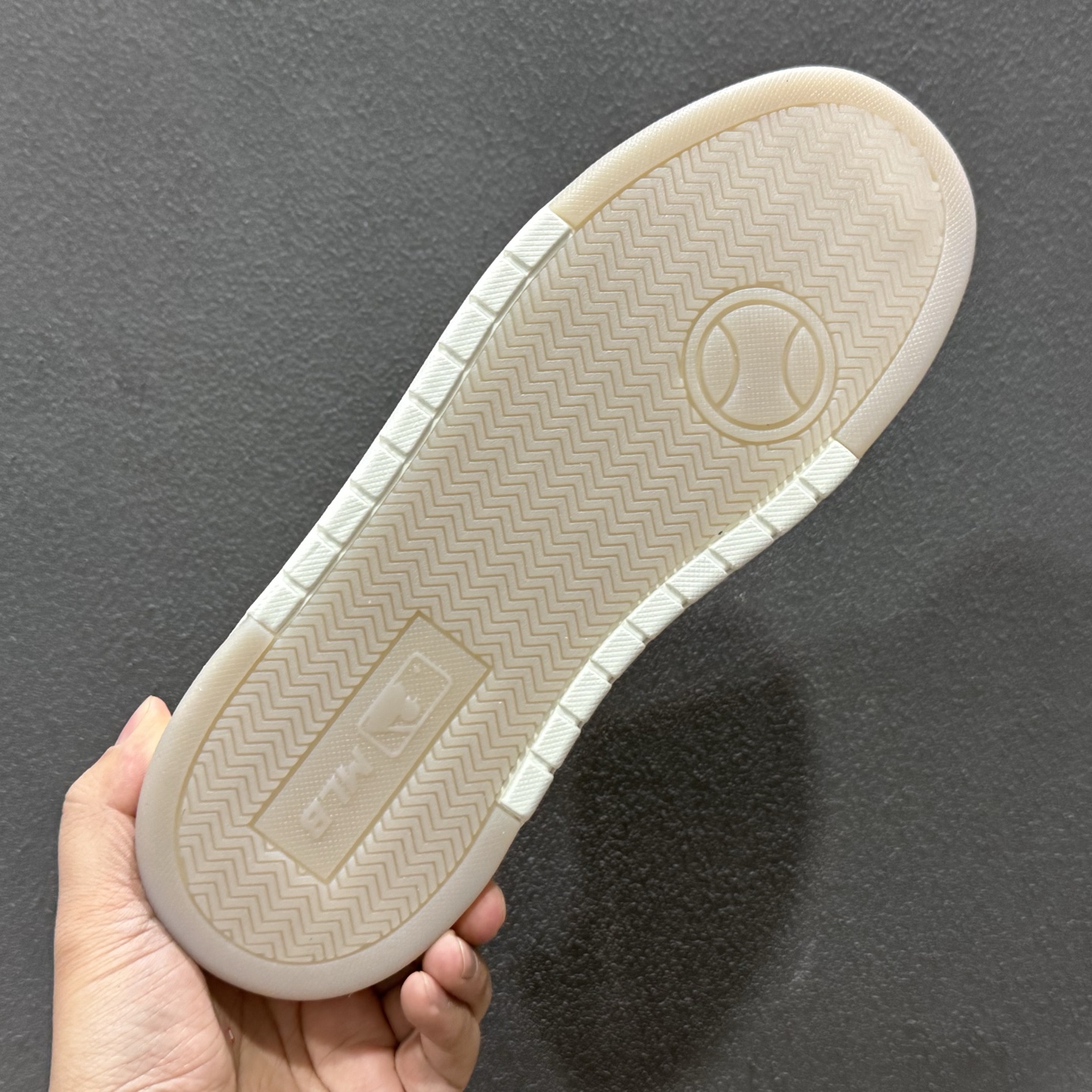 200 MLB CHUNKY LINER DENIM MONOGRAM SL 印刻老花 时尚舒适 休闲运动 防滑耐磨低帮学长鞋 3ASXM016N-102-Chinese UA Cheap High Quatity Brand Clothes Bags handbags Sneakers wholesale wholesaler seller from China Factory suppliers Fashion Clothing Shoes best Quality Beautiful Price 200 MLB CHUNKY LINER DENIM MONOGRAM SL 印刻老花 时尚舒适 休闲运动 防滑耐磨低帮学长鞋 3ASXM016N-102