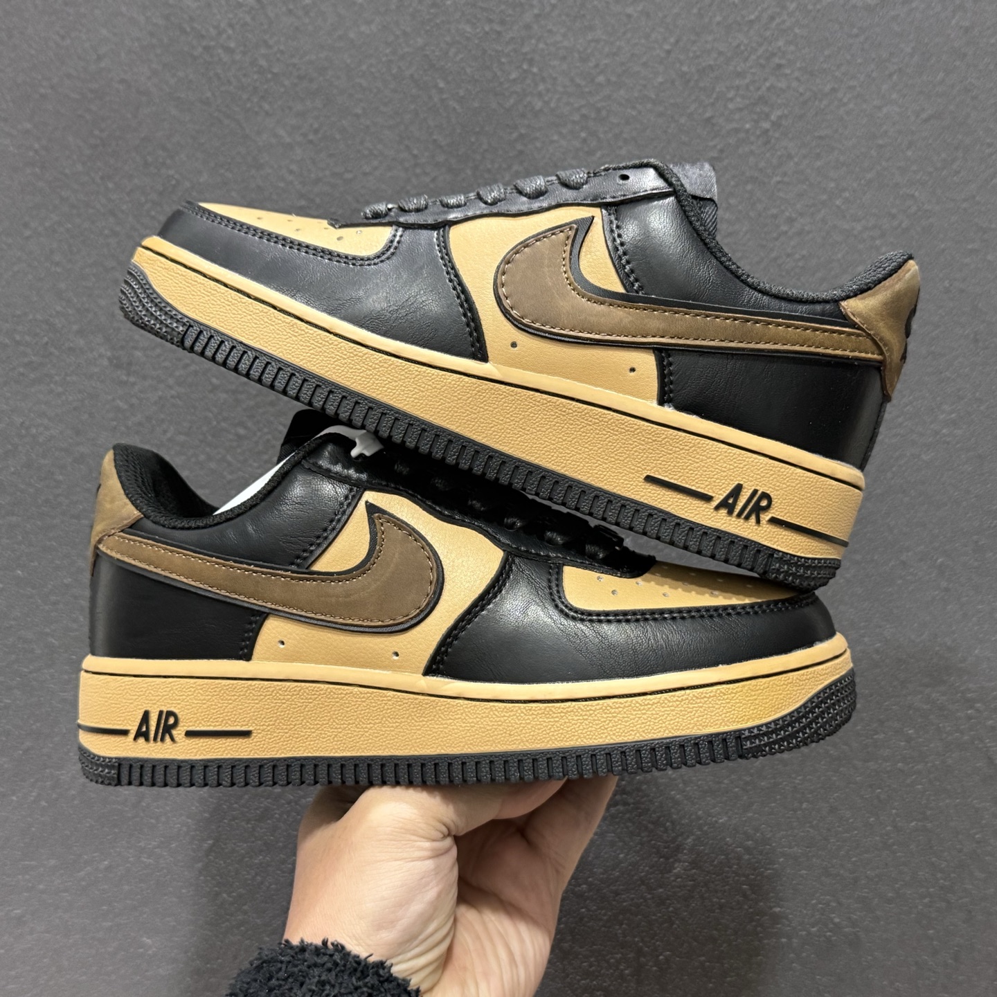 260 Nike Air Force 1'07 Low 墨棕玄砂 空军一号低帮休闲板鞋 FB8878-200