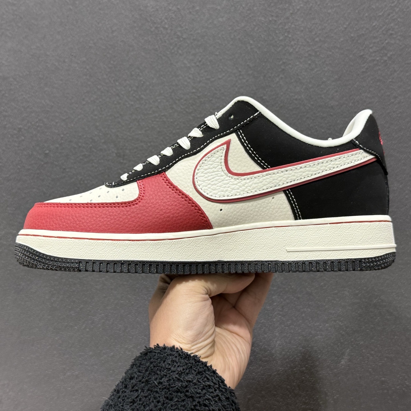 260 Nike Air Force 1'07 Low 马年限定联名 黑红中国风 空军一号低帮休闲板鞋 DF0188-133