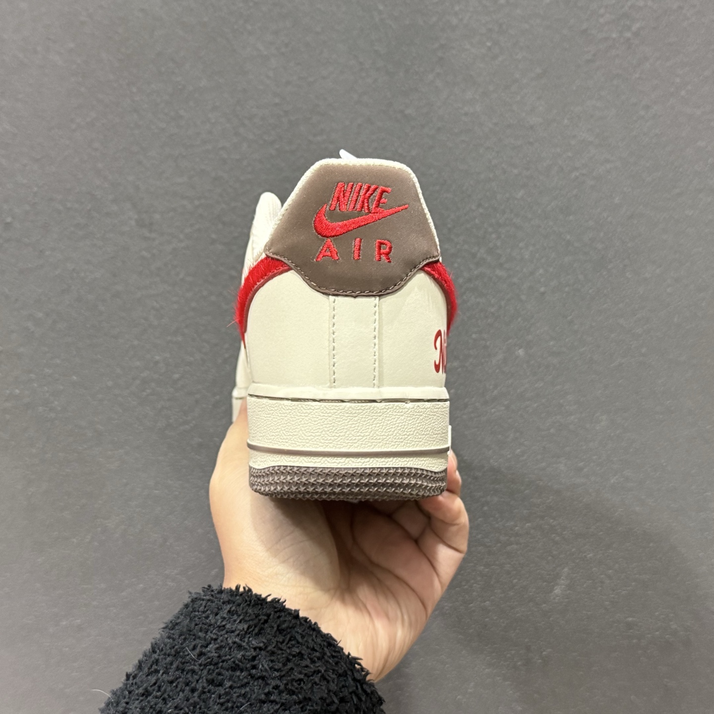 260 Nike Air Force 1'07 Low 马年限定 马上有福 空军一号低帮休闲板鞋 NH0601-517-Chinese UA Cheap High Quatity Brand Clothes Bags handbags Sneakers wholesale wholesaler seller from China Factory suppliers Fashion Clothing Shoes best Quality Beautiful Price 260 Nike Air Force 1'07 Low 马年限定 马上有福 空军一号低帮休闲板鞋 NH0601-517