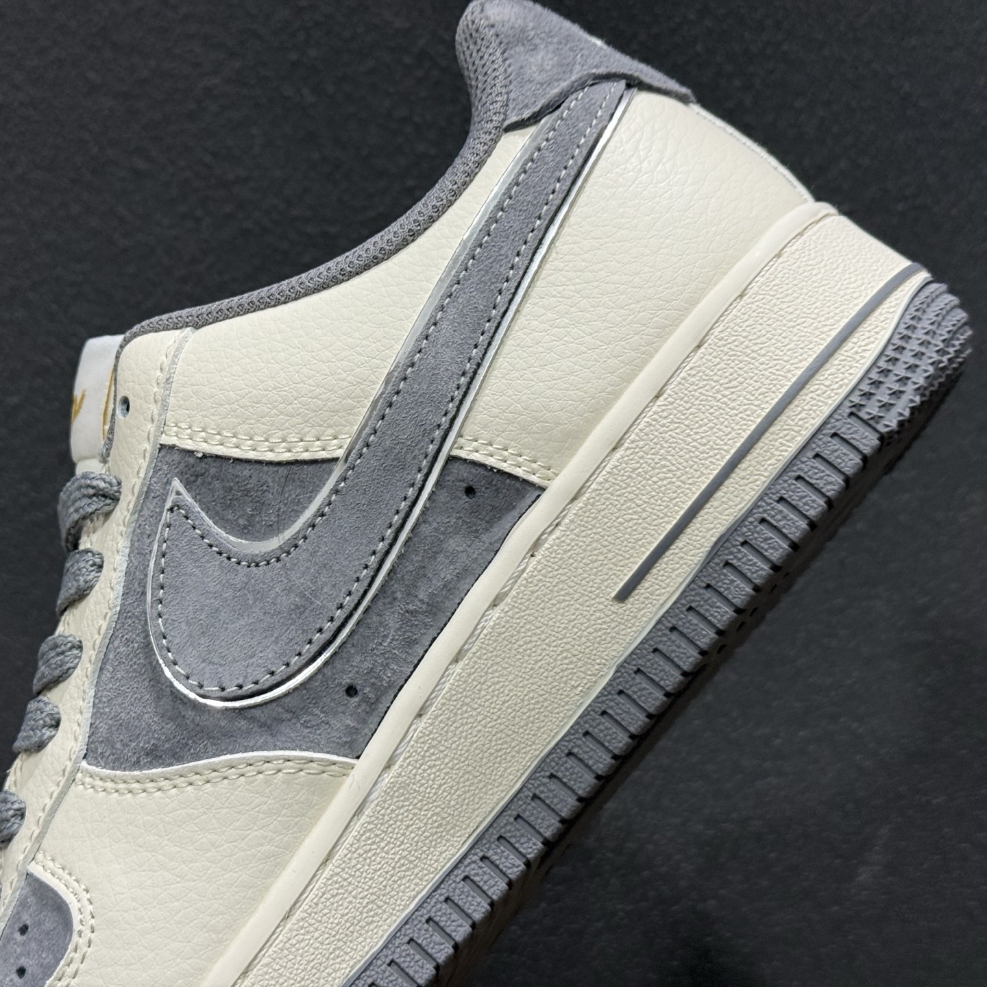260 Nike Air Force1 07 low 马年限定 HT5088-615-Chinese UA Cheap High Quatity Brand Clothes Bags handbags Sneakers wholesale wholesaler seller from China Factory suppliers Fashion Clothing Shoes best Quality Beautiful Price 260 Nike Air Force1 07 low 马年限定 HT5088-615