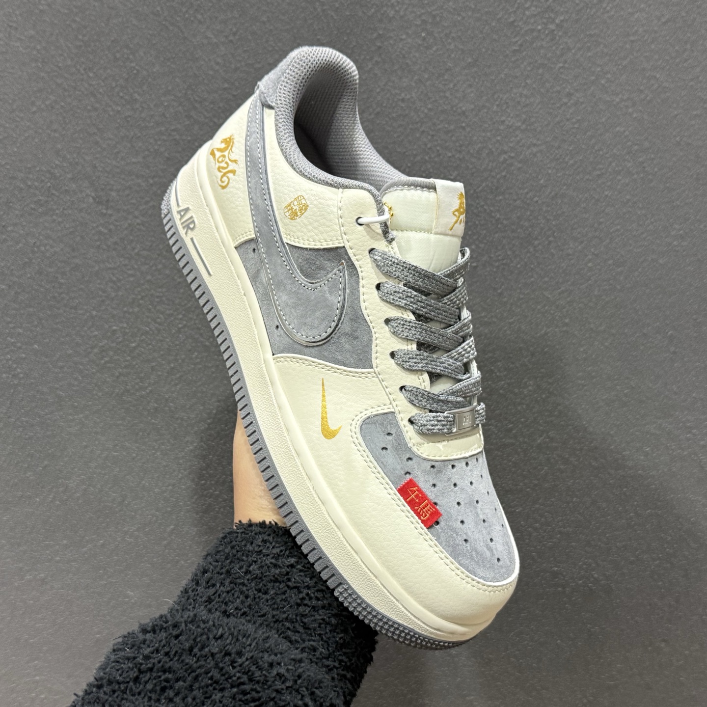 260 Nike Air Force1 07 low 马年限定 HT5088-615-Chinese UA Cheap High Quatity Brand Clothes Bags handbags Sneakers wholesale wholesaler seller from China Factory suppliers Fashion Clothing Shoes best Quality Beautiful Price 260 Nike Air Force1 07 low 马年限定 HT5088-615