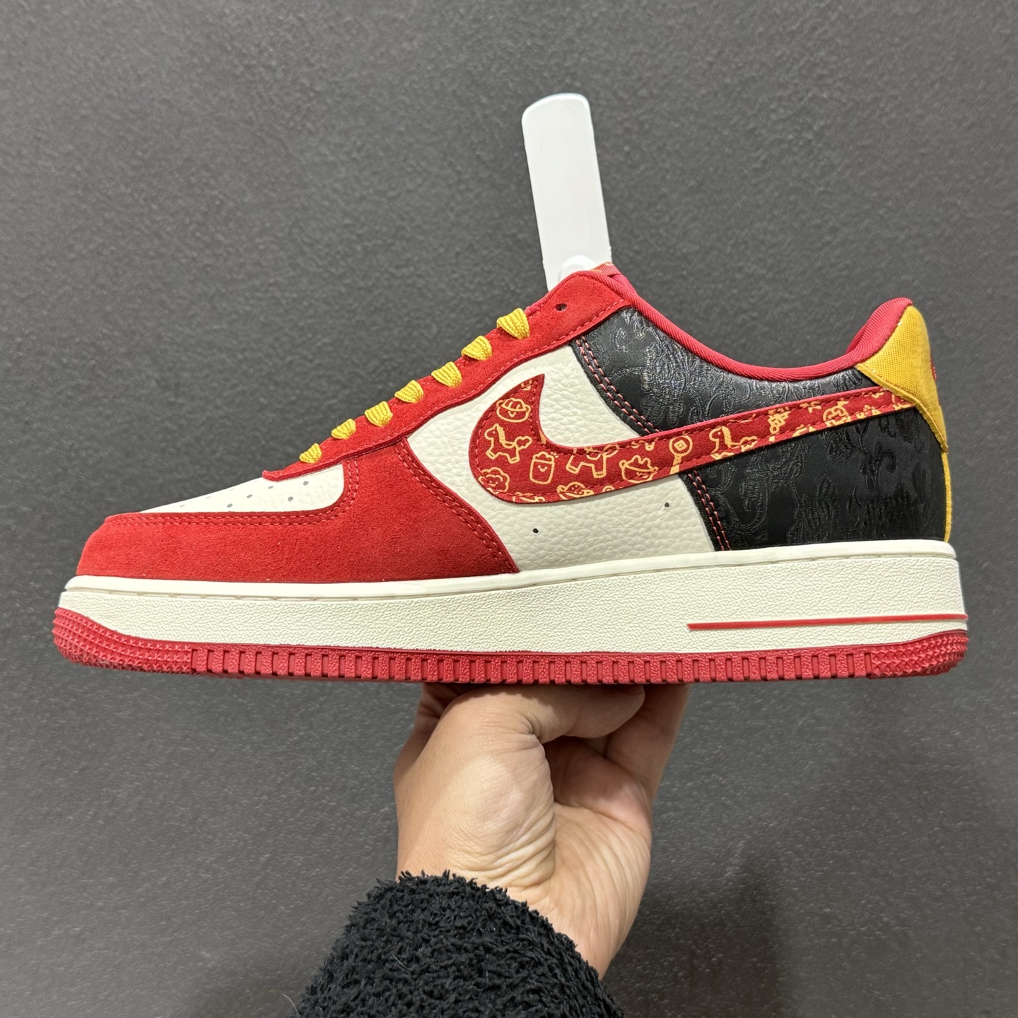 260 Nike Air Force1 07 low 马年限定 DF0188-133-Chinese UA Cheap High Quatity Brand Clothes Bags handbags Sneakers wholesale wholesaler seller from China Factory suppliers Fashion Clothing Shoes best Quality Beautiful Price 260 Nike Air Force1 07 low 马年限定 DF0188-133