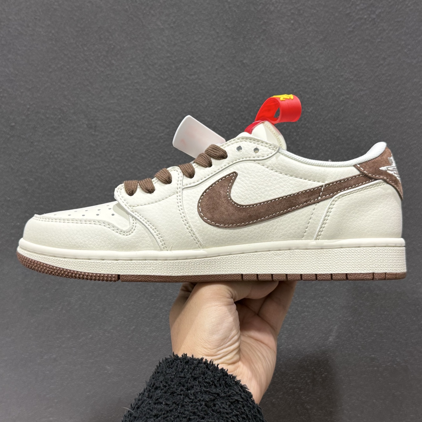 270 Air Jordan 1 Low 2026 马年 限定款 JY6988-141-Chinese UA Cheap High Quatity Brand Clothes Bags handbags Sneakers wholesale wholesaler seller from China Factory suppliers Fashion Clothing Shoes best Quality Beautiful Price 270 Air Jordan 1 Low 2026 马年 限定款 JY6988-141