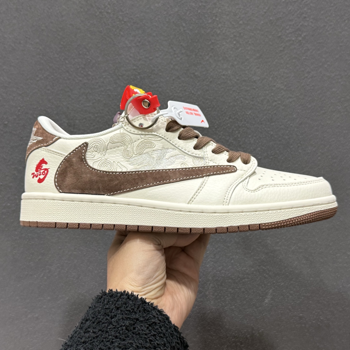 270 Air Jordan 1 Low 2026 马年 限定款 JY6988-141-Chinese UA Cheap High Quatity Brand Clothes Bags handbags Sneakers wholesale wholesaler seller from China Factory suppliers Fashion Clothing Shoes best Quality Beautiful Price 270 Air Jordan 1 Low 2026 马年 限定款 JY6988-141