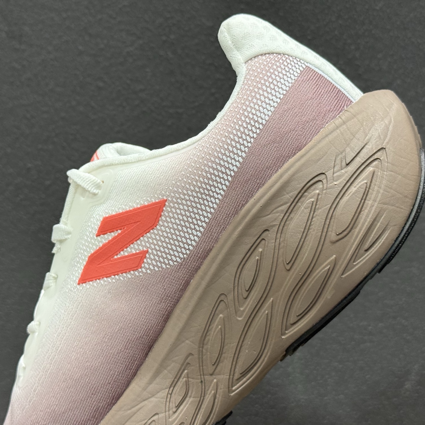 200 New Balance 1080系列 新百伦简约 织物 网布防滑耐磨透气轻便 低帮 马拉松跑步鞋 M10807RO-132