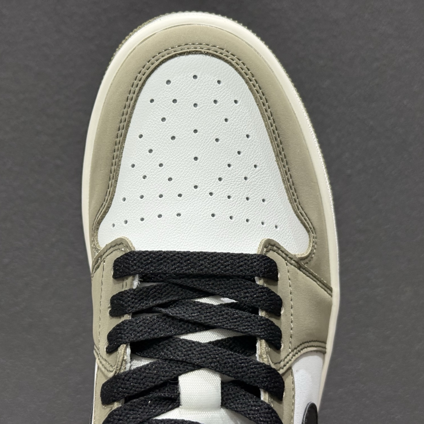 200 独家实拍Travis Scott x Air Jordan 1 Low AJ1 乔1倒勾低帮 HQ6998-200-Chinese UA Cheap High Quatity Brand Clothes Bags handbags Sneakers wholesale wholesaler seller from China Factory suppliers Fashion Clothing Shoes best Quality Beautiful Price 200 独家实拍Travis Scott x Air Jordan 1 Low AJ1 乔1倒勾低帮 HQ6998-200
