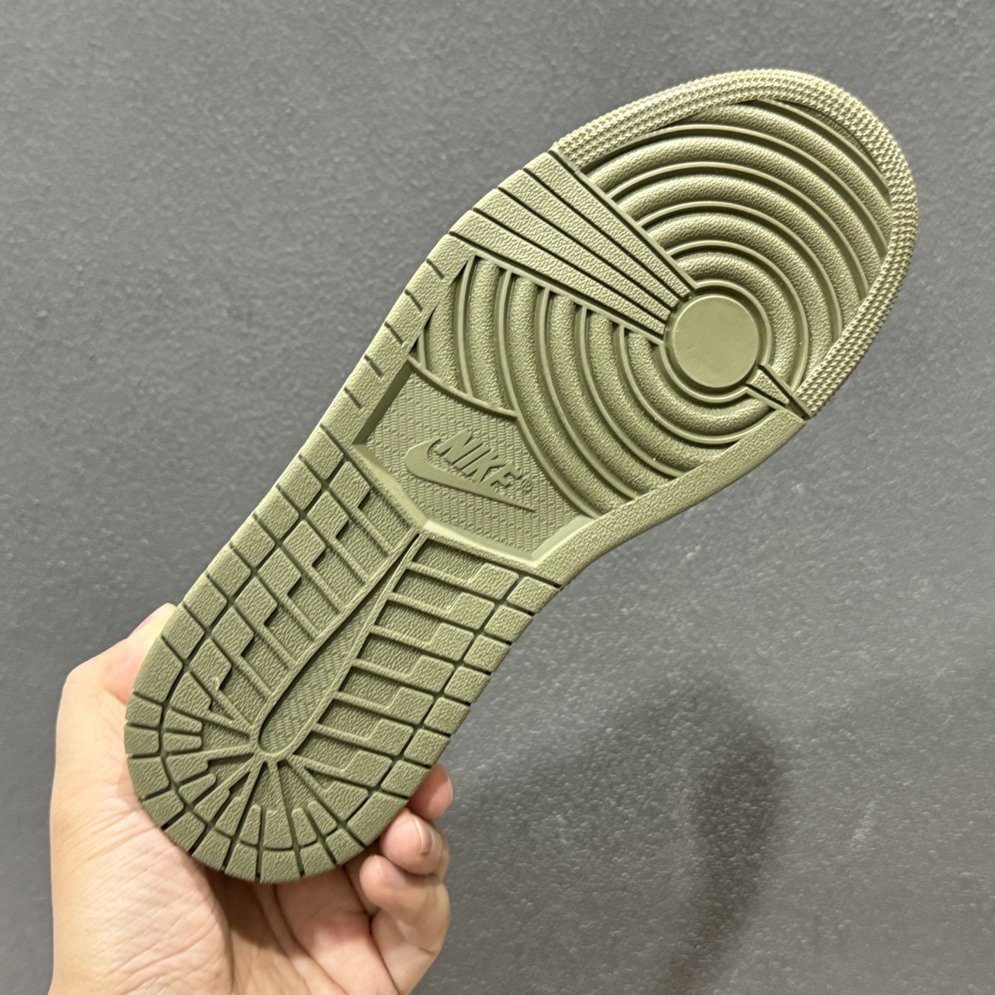 200 独家实拍Travis Scott x Air Jordan 1 Low AJ1 乔1倒勾低帮 HQ6998-200-Chinese UA Cheap High Quatity Brand Clothes Bags handbags Sneakers wholesale wholesaler seller from China Factory suppliers Fashion Clothing Shoes best Quality Beautiful Price 200 独家实拍Travis Scott x Air Jordan 1 Low AJ1 乔1倒勾低帮 HQ6998-200