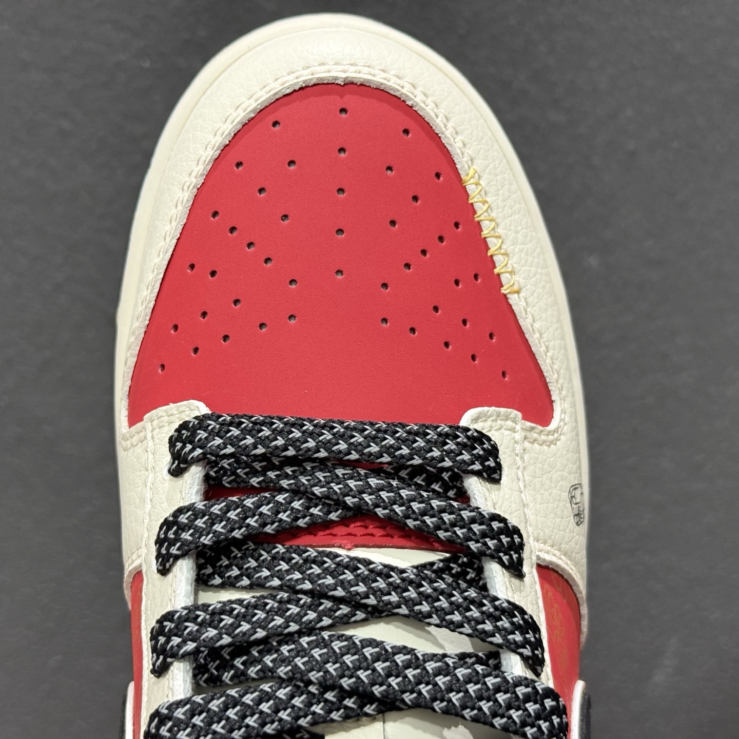 280 2026马年限定!Nike Dunk Low 爆款高端定制 米白基底+中国红主色+黑金点缀 QW5288-115-Chinese UA Cheap High Quatity Brand Clothes Bags handbags Sneakers wholesale wholesaler seller from China Factory suppliers Fashion Clothing Shoes best Quality Beautiful Price 280 2026马年限定!Nike Dunk Low 爆款高端定制 米白基底+中国红主色+黑金点缀 QW5288-115
