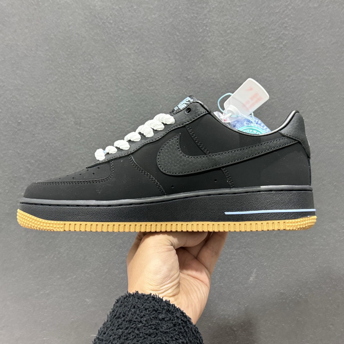200 Air Force 1 '07 Low 黑生胶 IQ9770-001