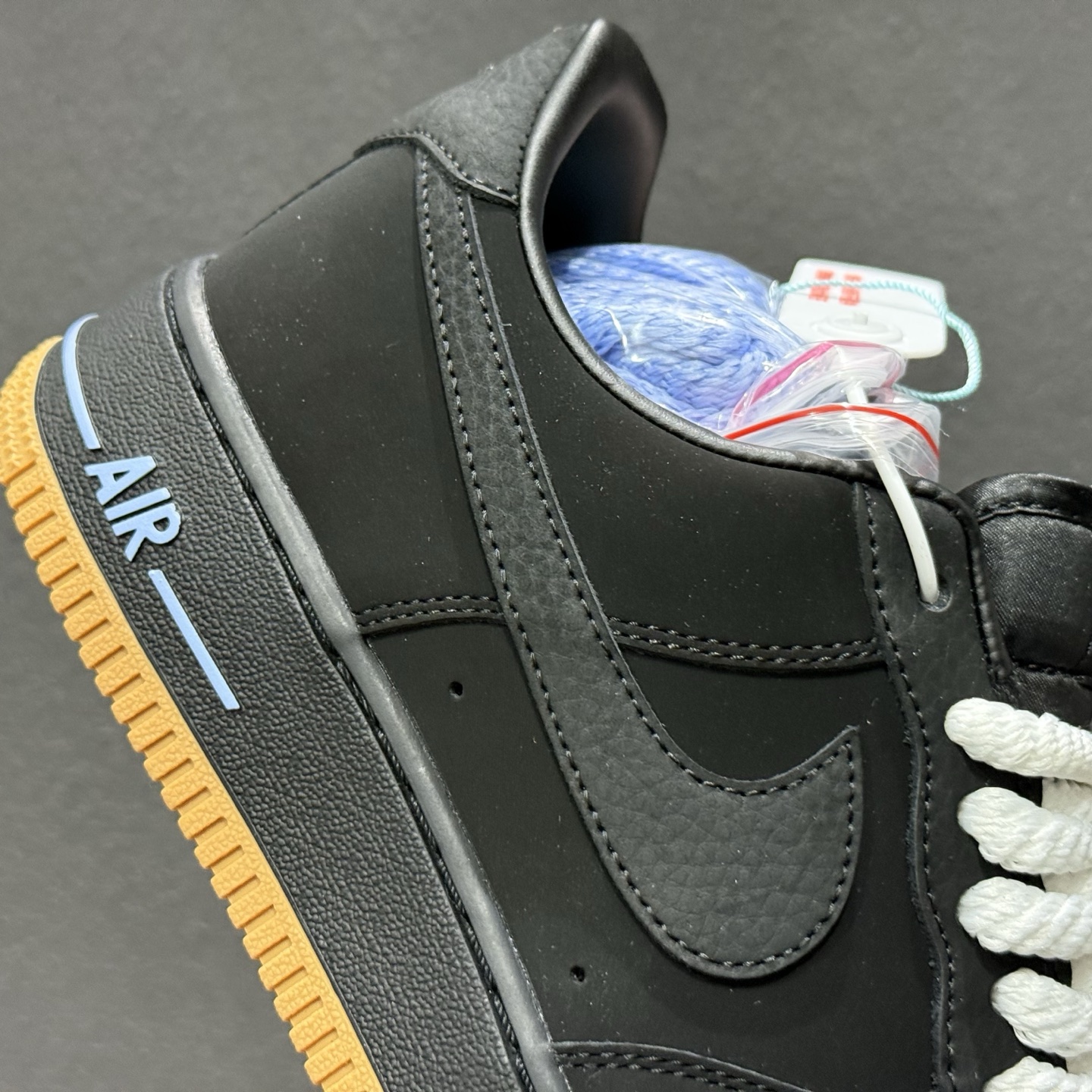 200 Air Force 1 '07 Low 黑生胶 IQ9770-001