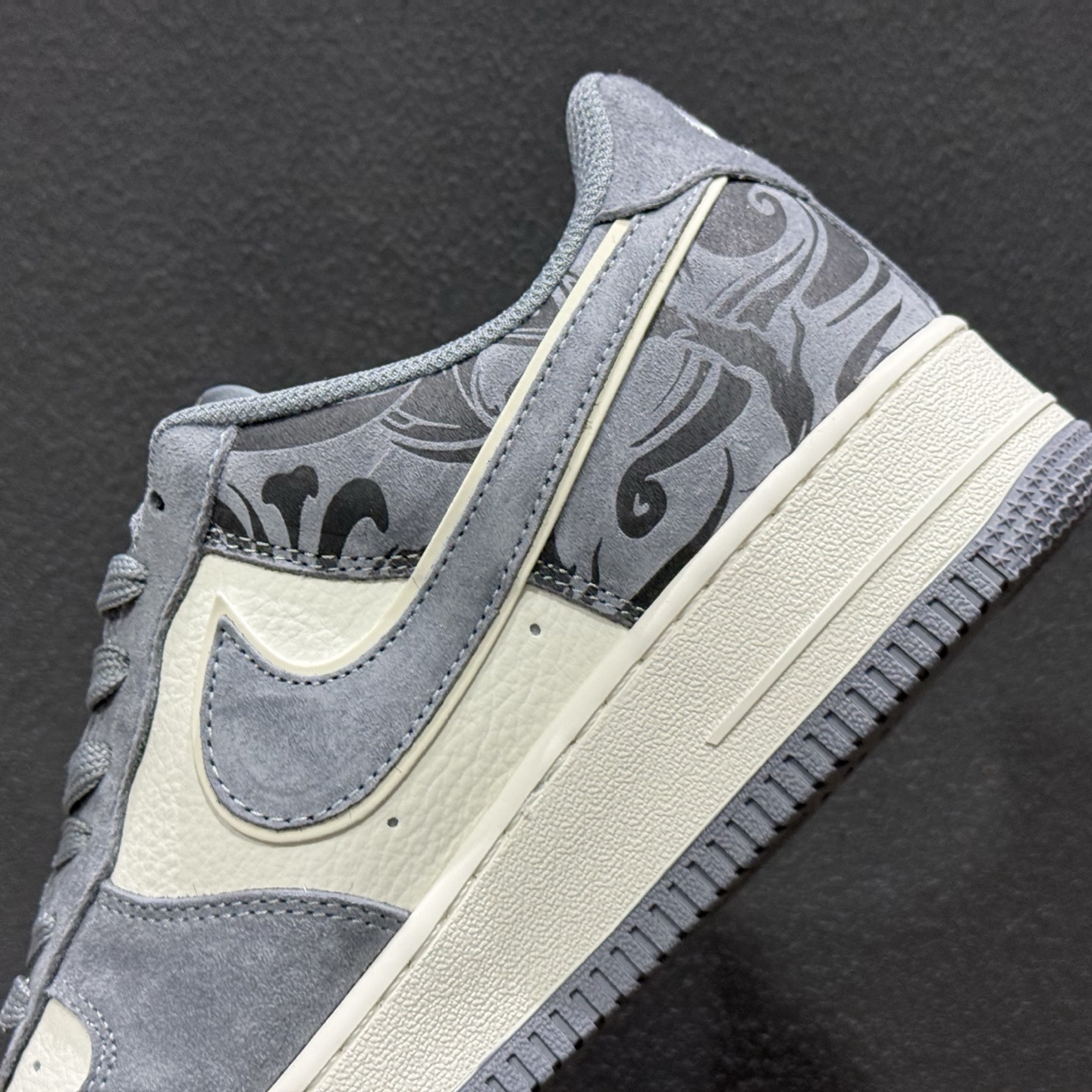 260 Nike Air Force 1 Low 2026 丙午马年限定款 XD6188-056-Chinese UA Cheap High Quatity Brand Clothes Bags handbags Sneakers wholesale wholesaler seller from China Factory suppliers Fashion Clothing Shoes best Quality Beautiful Price 260 Nike Air Force 1 Low 2026 丙午马年限定款 XD6188-056