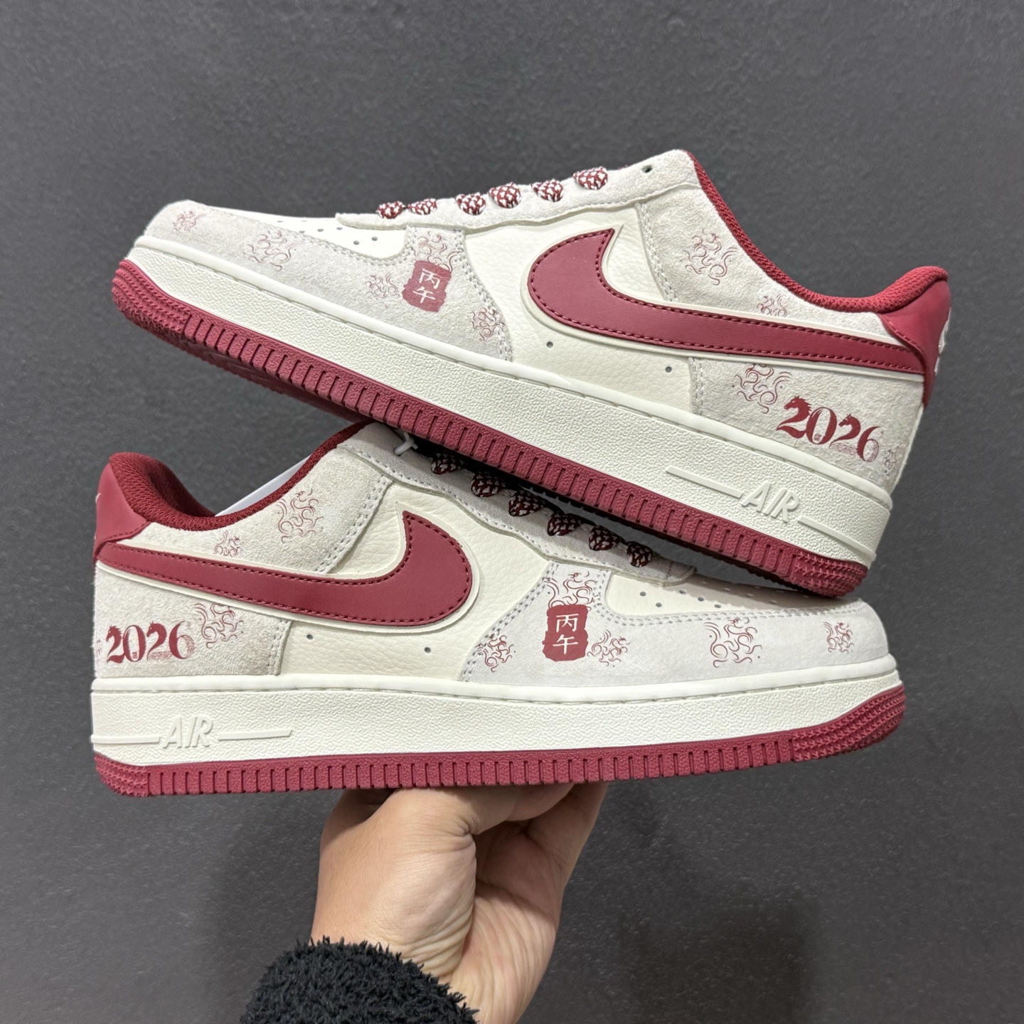 260 Nike Air Force 1 Low 2026 丙午马年限定款 KG6699-F17-Chinese UA Cheap High Quatity Brand Clothes Bags handbags Sneakers wholesale wholesaler seller from China Factory suppliers Fashion Clothing Shoes best Quality Beautiful Price 260 Nike Air Force 1 Low 2026 丙午马年限定款 KG6699-F17