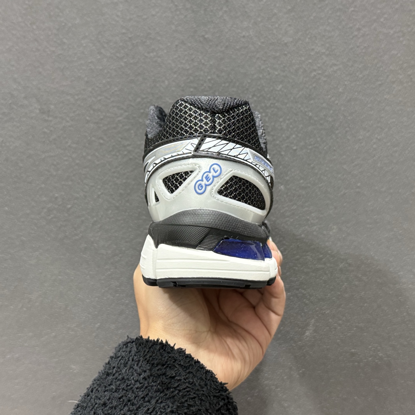 200 Asics Gel-Kayano 20 亚瑟士 舒适百搭耐磨支撑透气 低帮跑步鞋 1203A388-001-Chinese UA Cheap High Quatity Brand Clothes Bags handbags Sneakers wholesale wholesaler seller from China Factory suppliers Fashion Clothing Shoes best Quality Beautiful Price 200 Asics Gel-Kayano 20 亚瑟士 舒适百搭耐磨支撑透气 低帮跑步鞋 1203A388-001
