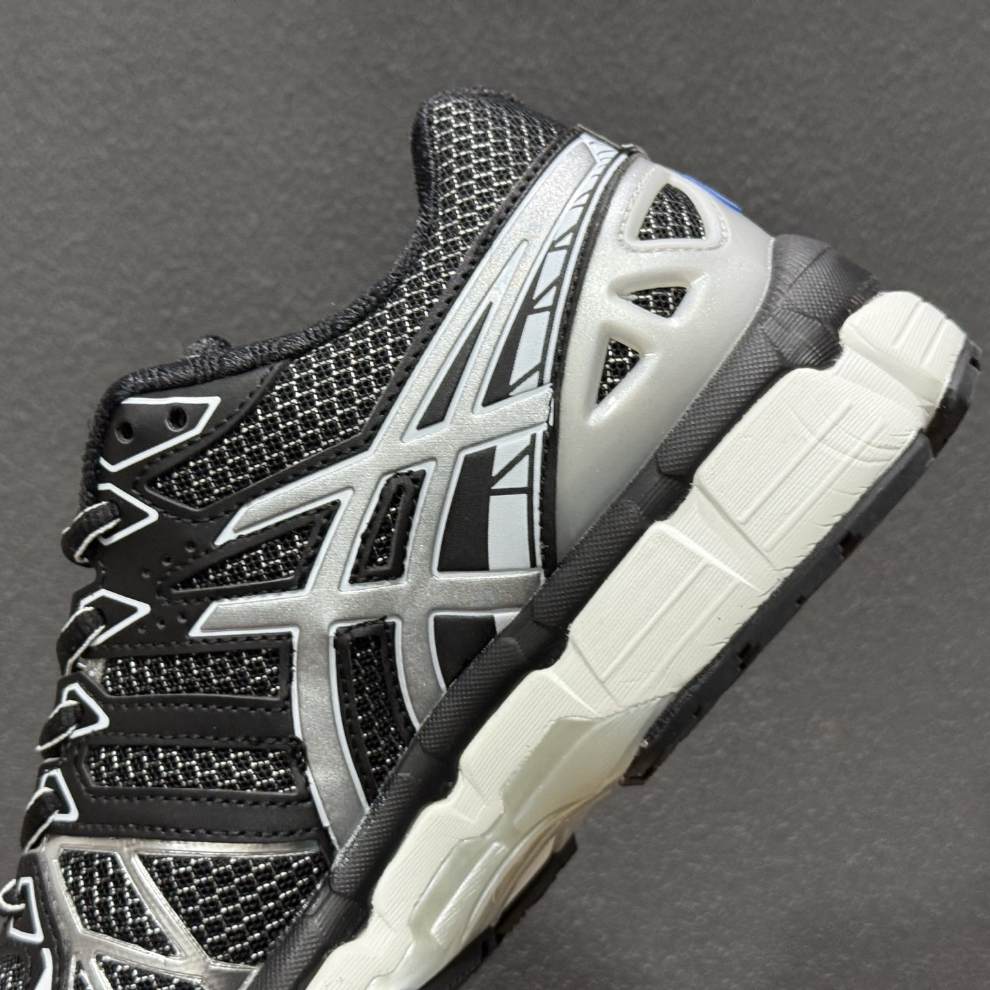 200 Asics Gel-Kayano 20 亚瑟士 舒适百搭耐磨支撑透气 低帮跑步鞋 1203A388-001-Chinese UA Cheap High Quatity Brand Clothes Bags handbags Sneakers wholesale wholesaler seller from China Factory suppliers Fashion Clothing Shoes best Quality Beautiful Price 200 Asics Gel-Kayano 20 亚瑟士 舒适百搭耐磨支撑透气 低帮跑步鞋 1203A388-001