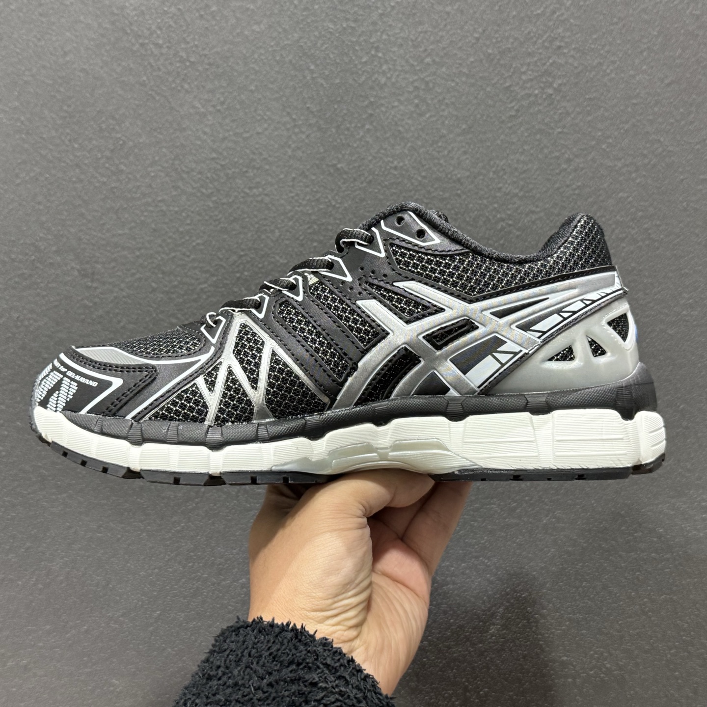 200 Asics Gel-Kayano 20 亚瑟士 舒适百搭耐磨支撑透气 低帮跑步鞋 1203A388-001-Chinese UA Cheap High Quatity Brand Clothes Bags handbags Sneakers wholesale wholesaler seller from China Factory suppliers Fashion Clothing Shoes best Quality Beautiful Price 200 Asics Gel-Kayano 20 亚瑟士 舒适百搭耐磨支撑透气 低帮跑步鞋 1203A388-001