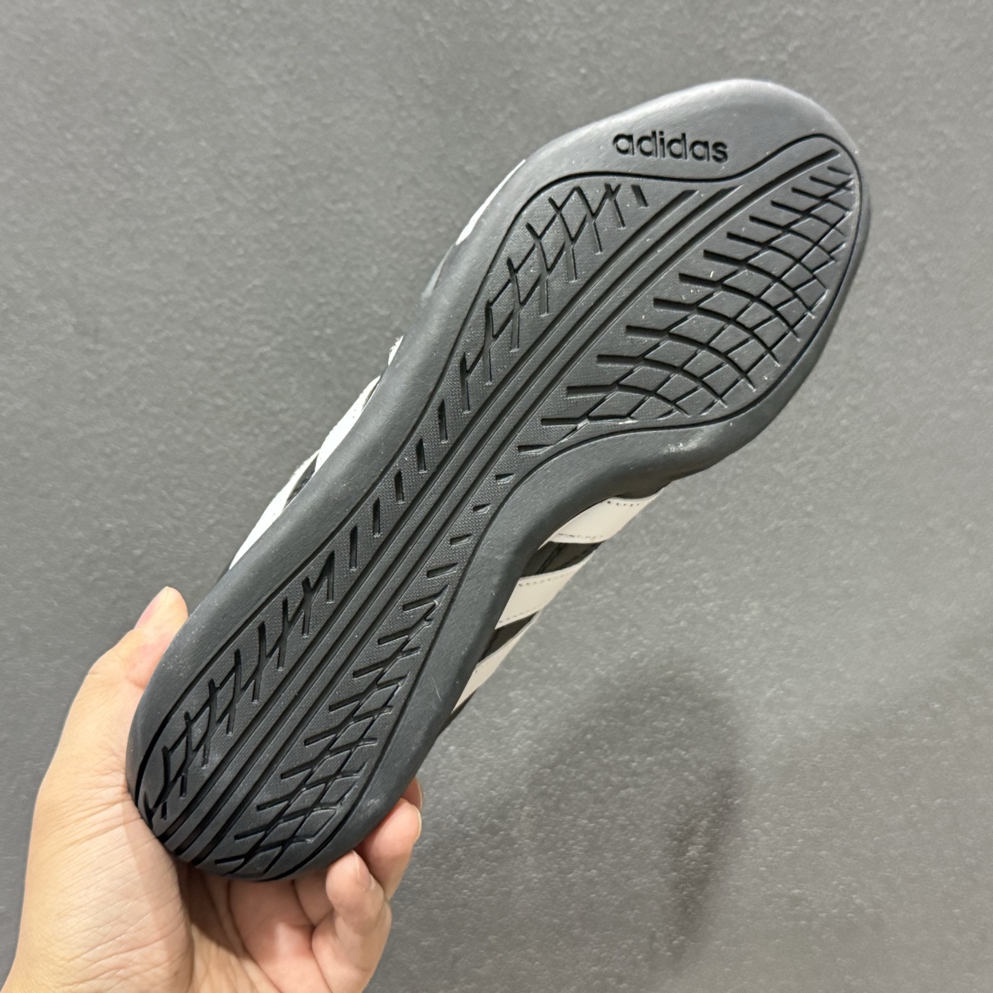 180 阿迪达斯Adidas Adiracer 2026 三叶草复古防滑耐磨低帮运动鞋 亮眼三色条纹元素缀以舒适鞋面 KI1466-132