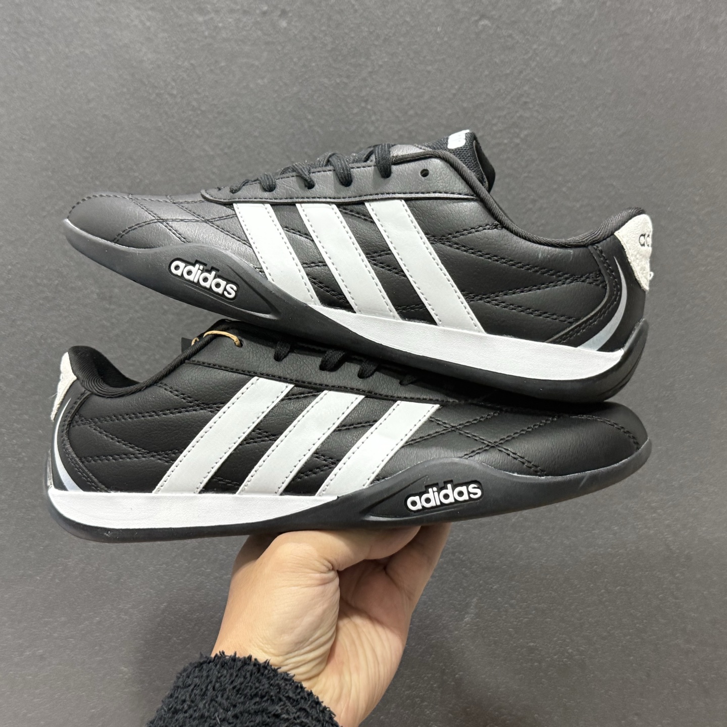 180 阿迪达斯Adidas Adiracer 2026 三叶草复古防滑耐磨低帮运动鞋 亮眼三色条纹元素缀以舒适鞋面 KI1466-132