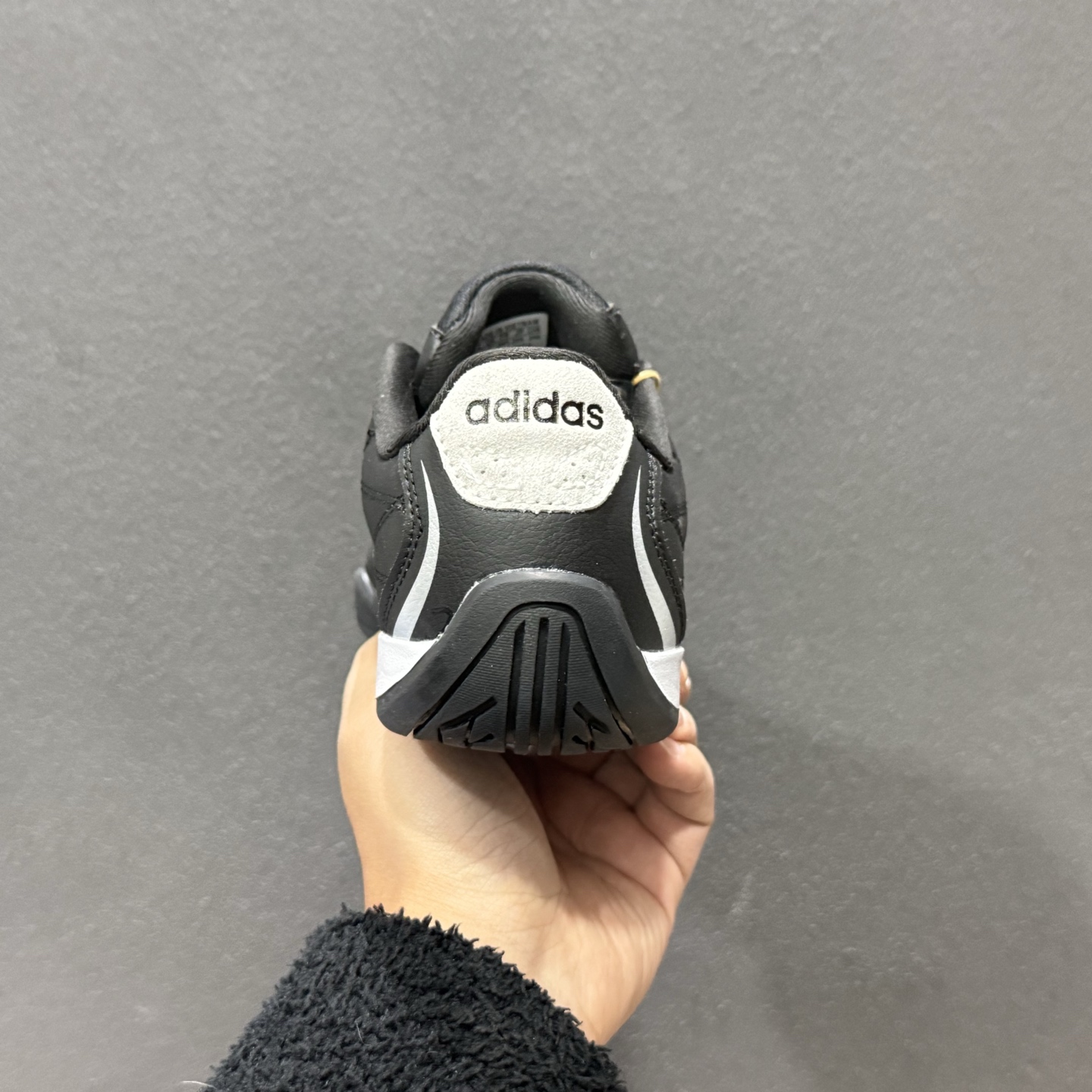 180 阿迪达斯Adidas Adiracer 2026 三叶草复古防滑耐磨低帮运动鞋 亮眼三色条纹元素缀以舒适鞋面 KI1466-132