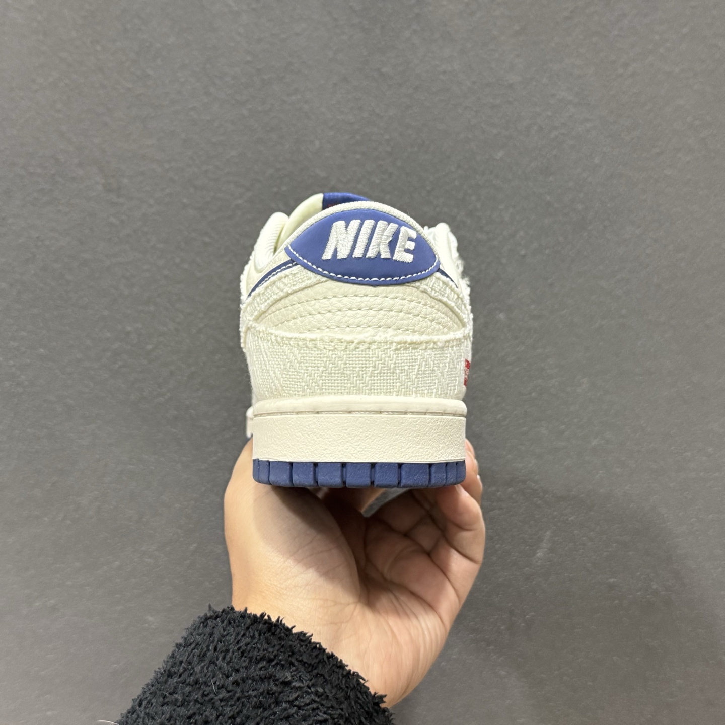280 SB Dunk Low与Supreme的这款白蓝联名太戳心了米白鞋 JP1628-034