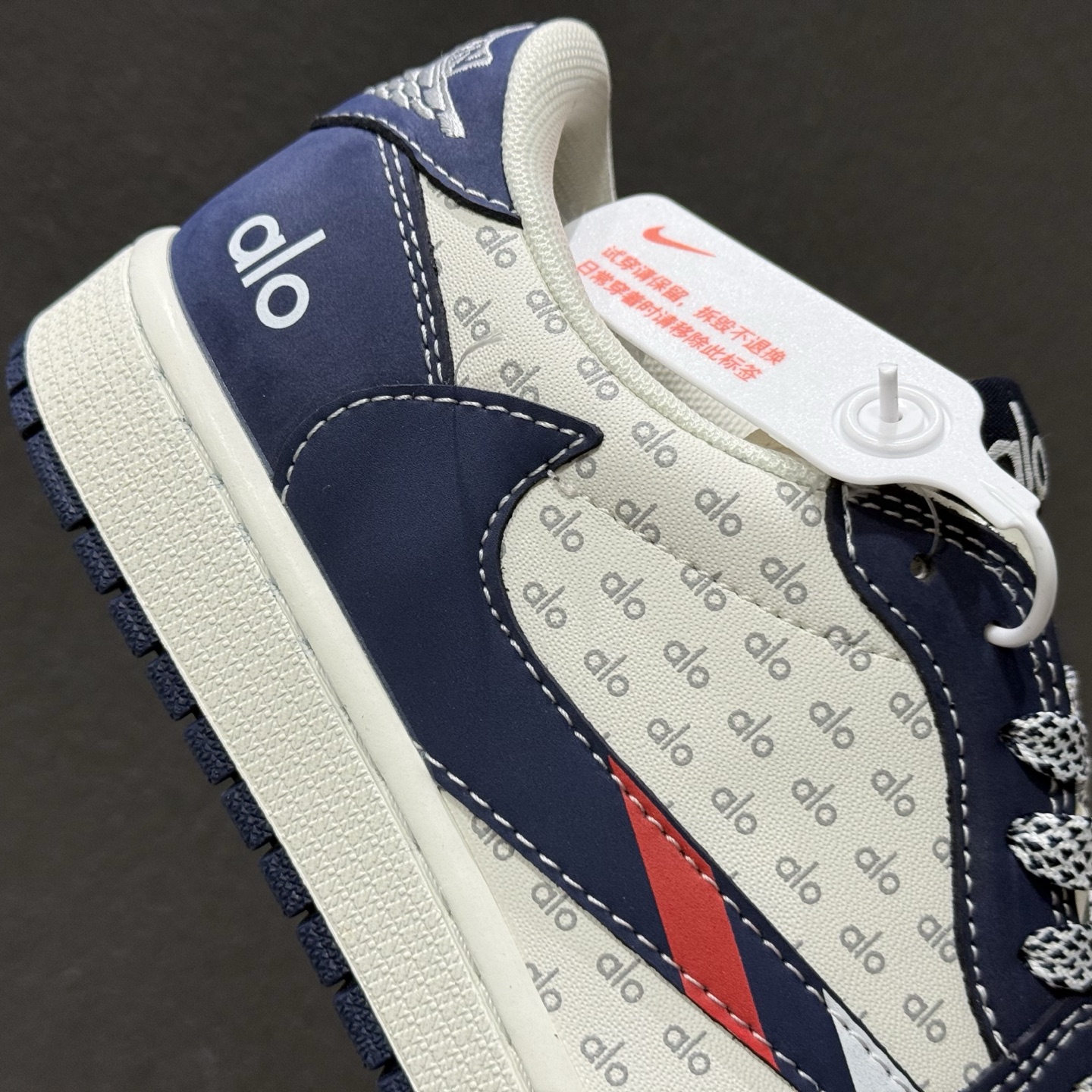 280 2026新款定制限量发售高端定制 Travis Scott x Fragment Design x Jordan Air Jordan 1 Low SP “AlO联名------海军蓝” DZ2688-012