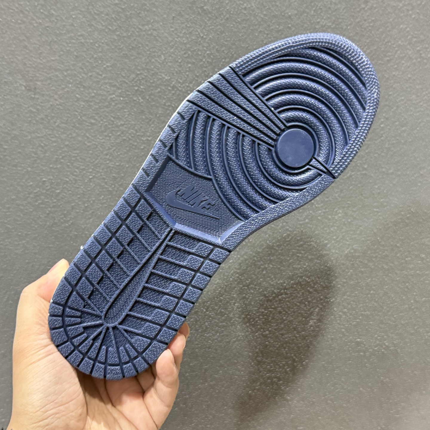 280 2026新款定制限量发售高端定制 Travis Scott x Fragment Design x Jordan Air Jordan 1 Low SP “AlO联名------海军蓝” DZ2688-012