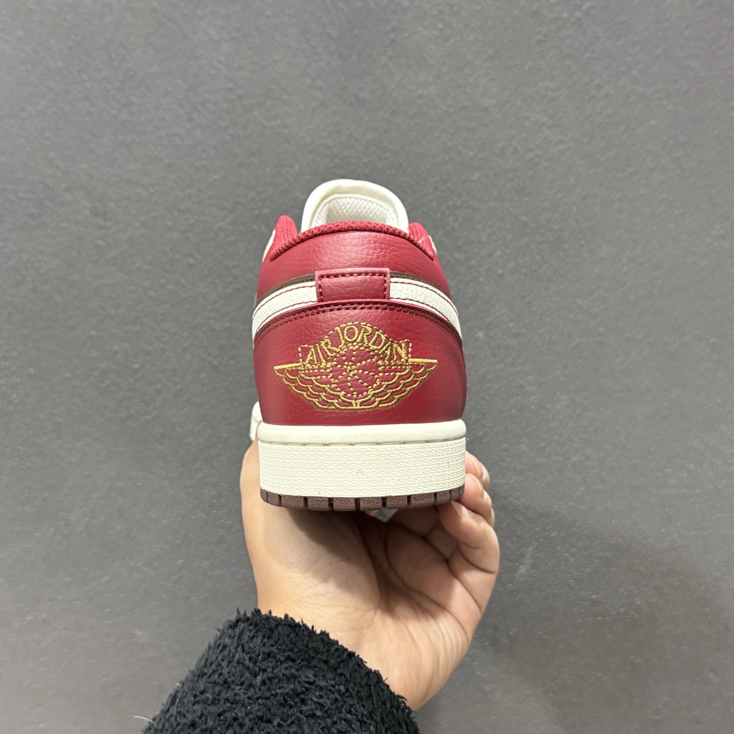 220 平台爆款 Jordan Air Jordan 1 Low 白红棕 IR7600-211-Chinese UA Cheap High Quatity Brand Clothes Bags handbags Sneakers wholesale wholesaler seller from China Factory suppliers Fashion Clothing Shoes best Quality Beautiful Price 220 平台爆款 Jordan Air Jordan 1 Low 白红棕 IR7600-211