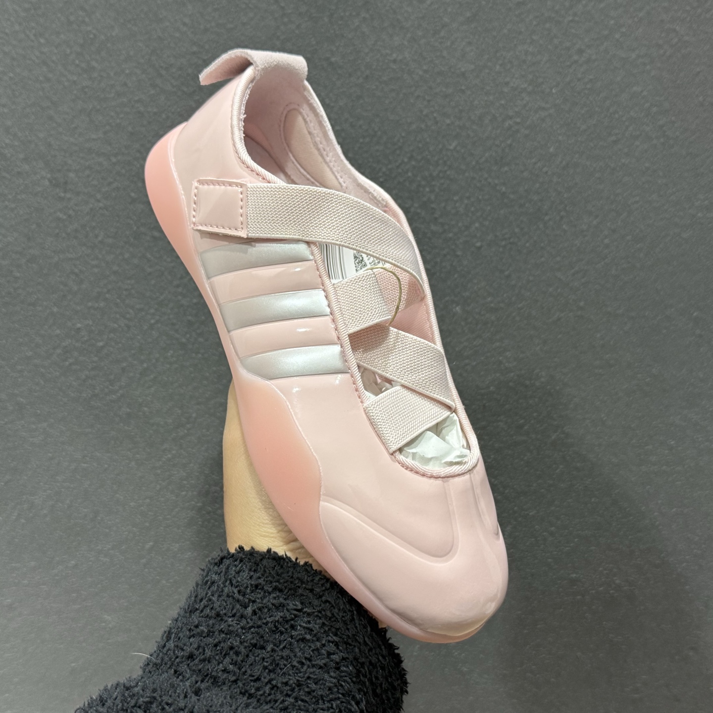 150 阿迪 三方联名芭蕾舞鞋(爆改跆拳道鞋) Caroline Hu x Edison Chen x adidas originals Taekwondo 芭蕾舞风薄底 粉色JR6485-Chinese UA Cheap High Quatity Brand Clothes Bags handbags Sneakers wholesale wholesaler seller from China Factory suppliers Fashion Clothing Shoes best Quality Beautiful Price 150 阿迪 三方联名芭蕾舞鞋(爆改跆拳道鞋) Caroline Hu x Edison Chen x adidas originals Taekwondo 芭蕾舞风薄底 粉色JR6485