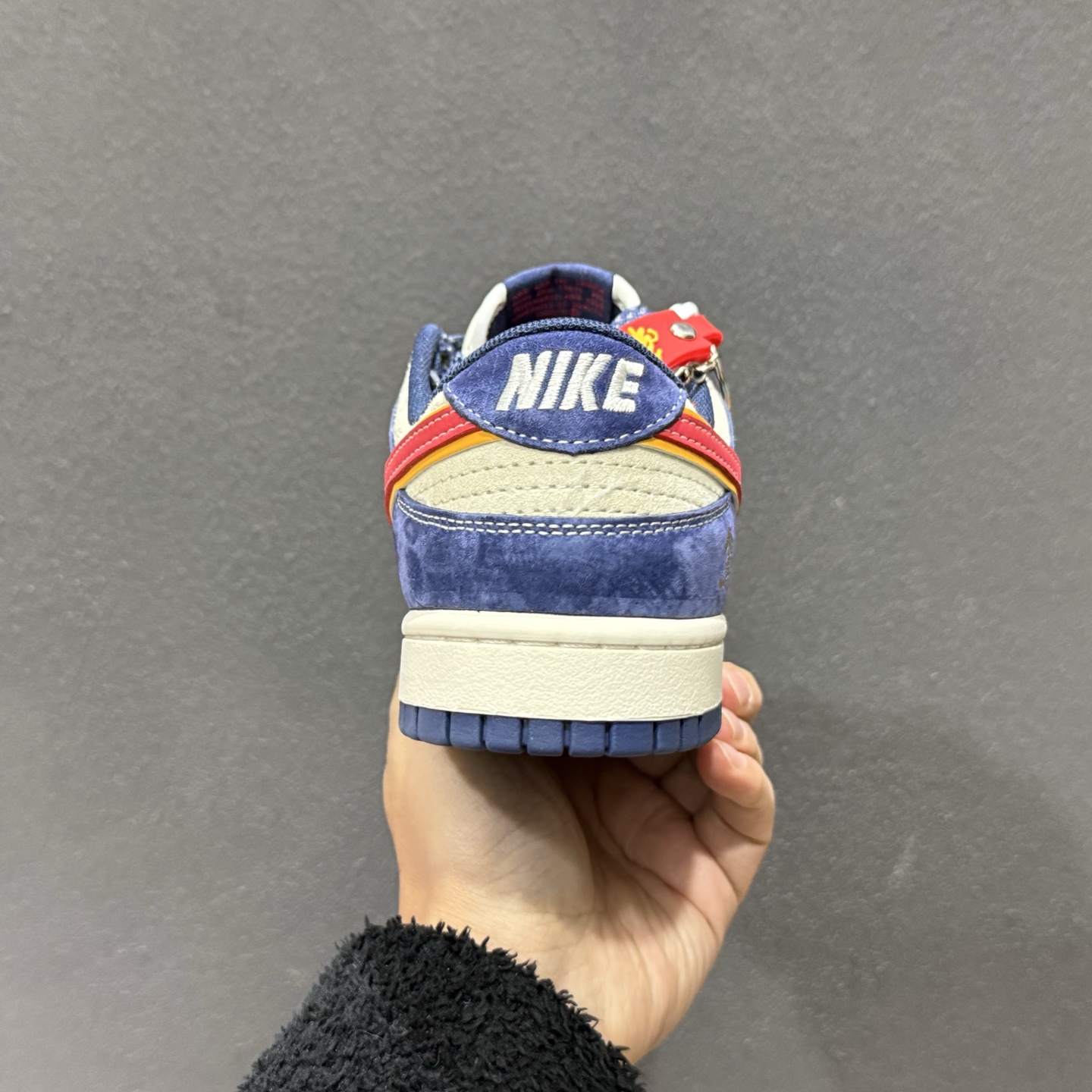 280 街头潮流!Air Jordan 1 Low (Supreme联名)乔丹爆款高端定制 LQ1988-818-Chinese UA Cheap High Quatity Brand Clothes Bags handbags Sneakers wholesale wholesaler seller from China Factory suppliers Fashion Clothing Shoes best Quality Beautiful Price 280 街头潮流!Air Jordan 1 Low (Supreme联名)乔丹爆款高端定制 LQ1988-818