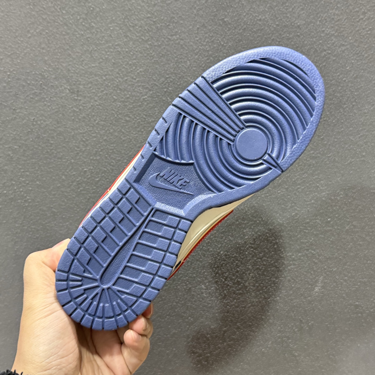 280 街头潮流!Air Jordan 1 Low (Supreme联名)乔丹爆款高端定制 LQ1988-818-Chinese UA Cheap High Quatity Brand Clothes Bags handbags Sneakers wholesale wholesaler seller from China Factory suppliers Fashion Clothing Shoes best Quality Beautiful Price 280 街头潮流!Air Jordan 1 Low (Supreme联名)乔丹爆款高端定制 LQ1988-818