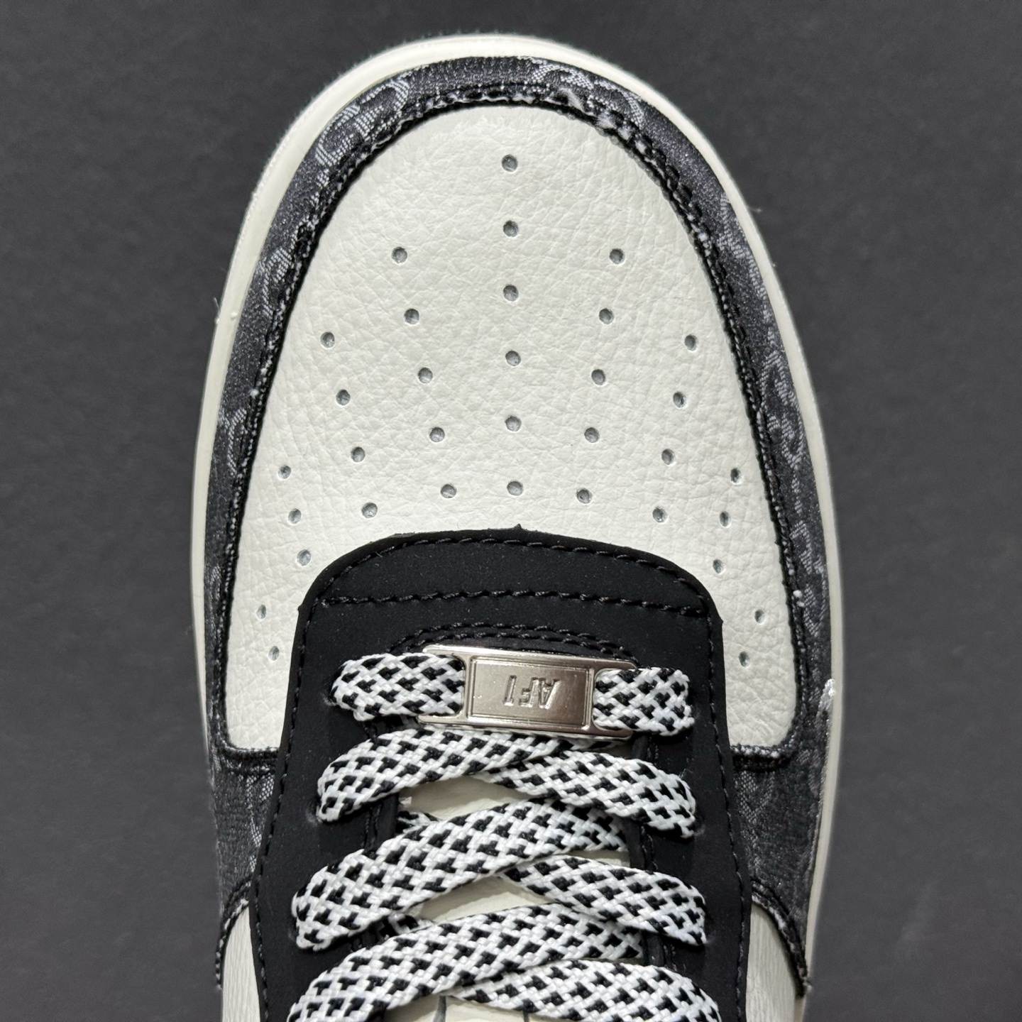 260 Nike Air Force1 07 low 古驰联名 MM3399-810