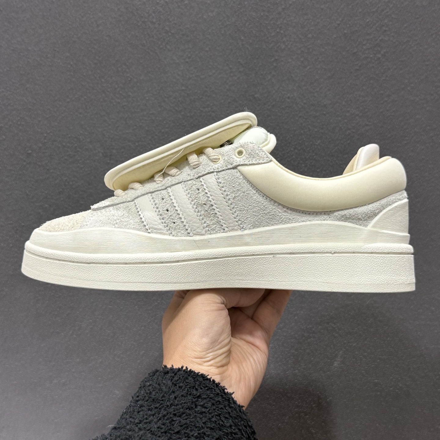 Bad Bunny x Ad Originals Campus FZ5823 坏痞兔联名款 阿迪休闲板鞋 Bad Bunny x Ad Originals Campus FZ5823 坏痞兔联名款 阿迪休闲板鞋