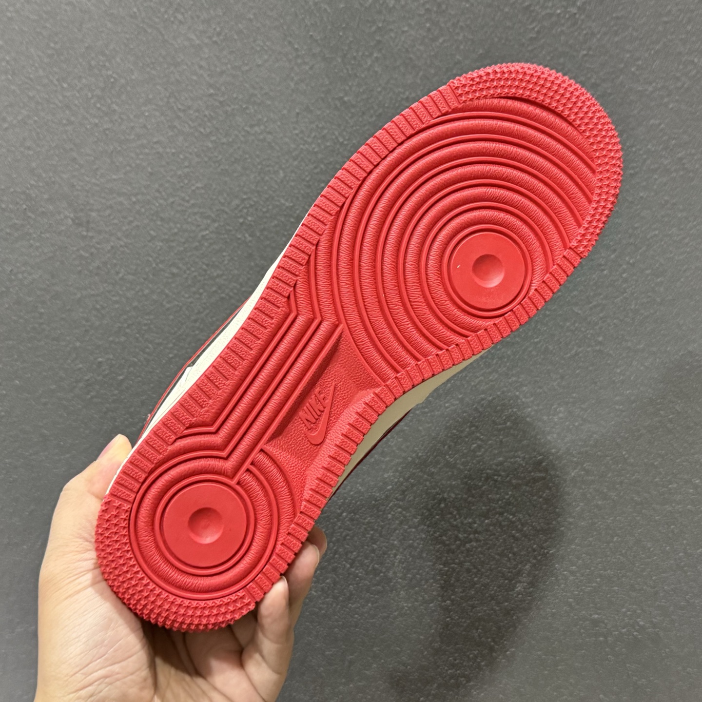 Nike Air Force 1'07 Low 马年限定 空军一号低帮休闲板鞋 QW5288-127 Nike Air Force 1'07 Low 马年限定 空军一号低帮休闲板鞋 QW5288-127