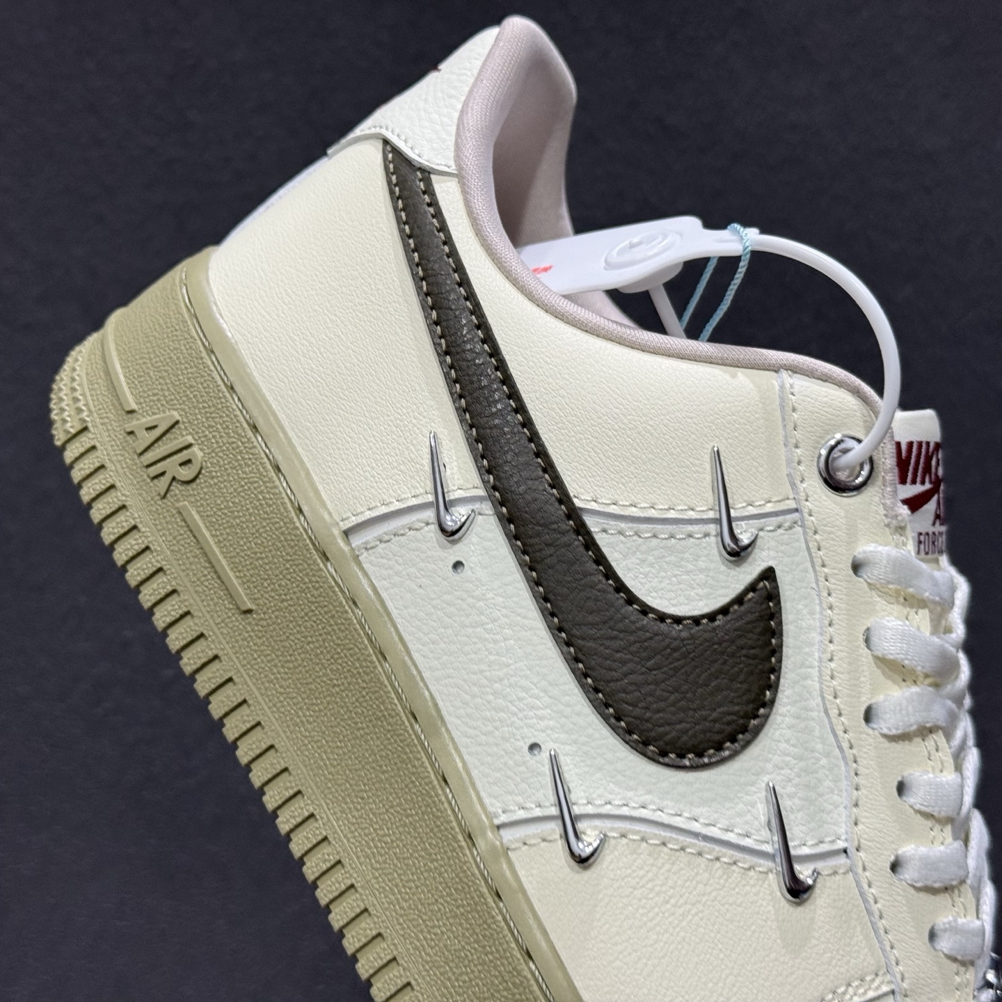 WMNS Nike AIR FORCE 1'O7 LX IQ9802-022