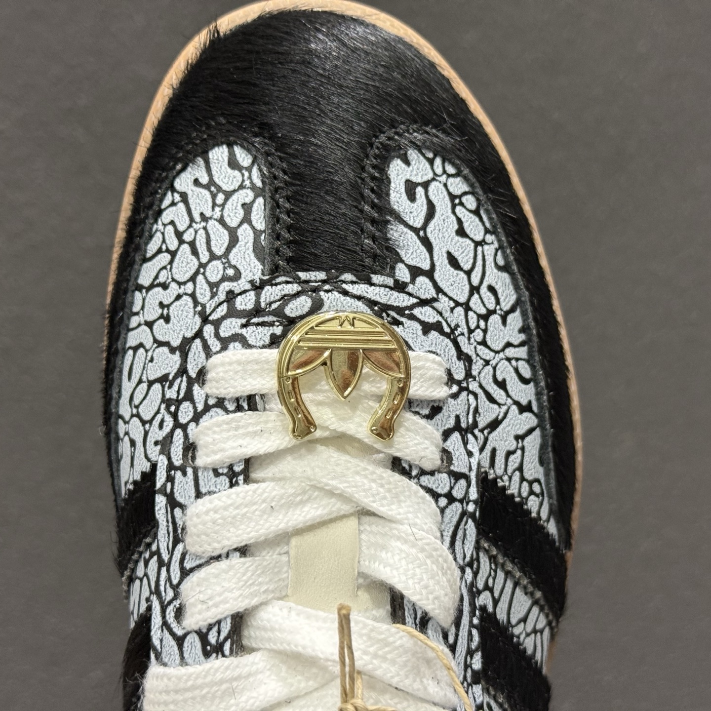 180 Adidas SAMBA 三叶草休闲防滑耐磨低帮板鞋 JR8742-731-Chinese UA Cheap High Quatity Brand Clothes Bags handbags Sneakers wholesale wholesaler seller from China Factory suppliers Fashion Clothing Shoes best Quality Beautiful Price 180 Adidas SAMBA 三叶草休闲防滑耐磨低帮板鞋 JR8742-731