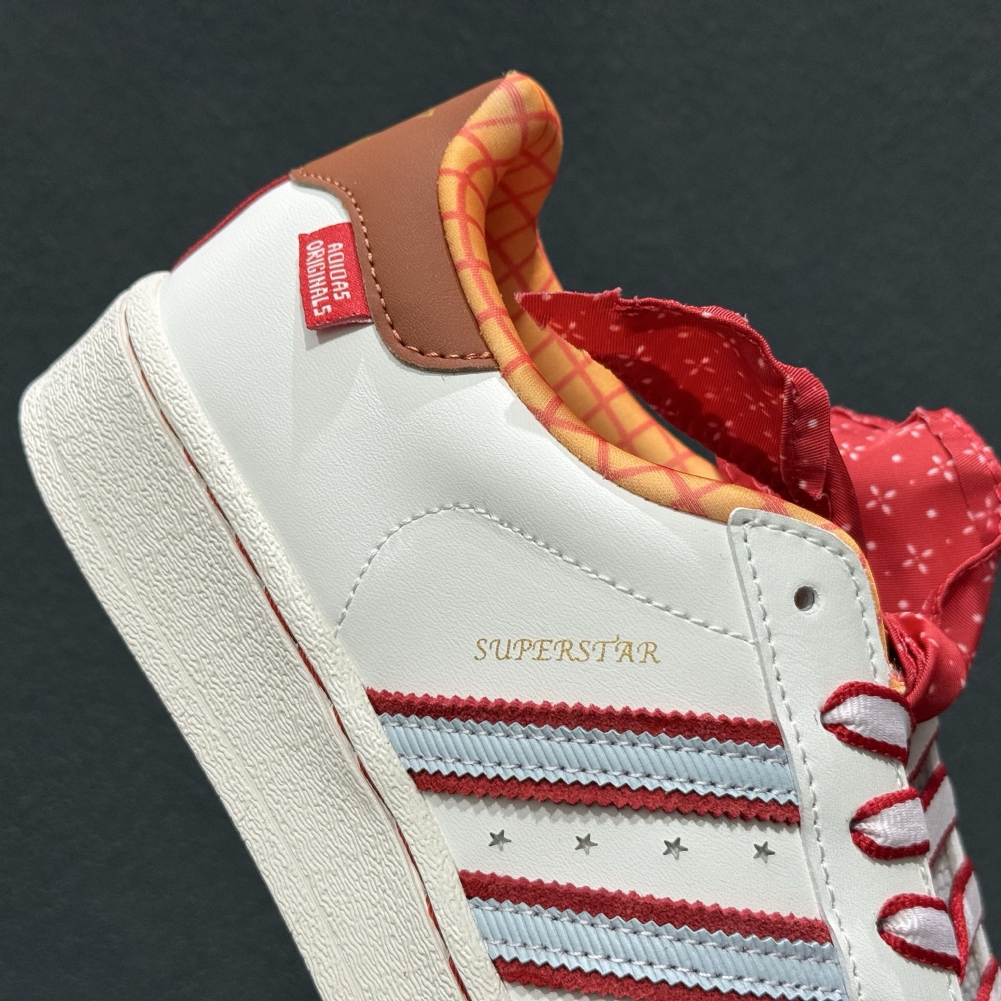 140 Adidas Originals Superstar II全新配色 马年限定 贝壳头休闲板鞋 KK4472-132-Chinese UA Cheap High Quatity Brand Clothes Bags handbags Sneakers wholesale wholesaler seller from China Factory suppliers Fashion Clothing Shoes best Quality Beautiful Price 140 Adidas Originals Superstar II全新配色 马年限定 贝壳头休闲板鞋 KK4472-132