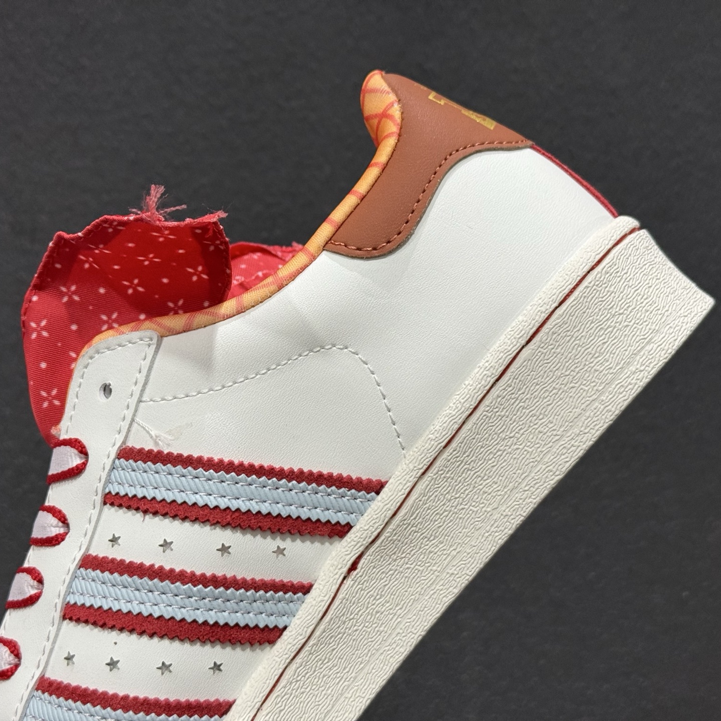 140 Adidas Originals Superstar II全新配色 马年限定 贝壳头休闲板鞋 KK4472-132-Chinese UA Cheap High Quatity Brand Clothes Bags handbags Sneakers wholesale wholesaler seller from China Factory suppliers Fashion Clothing Shoes best Quality Beautiful Price 140 Adidas Originals Superstar II全新配色 马年限定 贝壳头休闲板鞋 KK4472-132