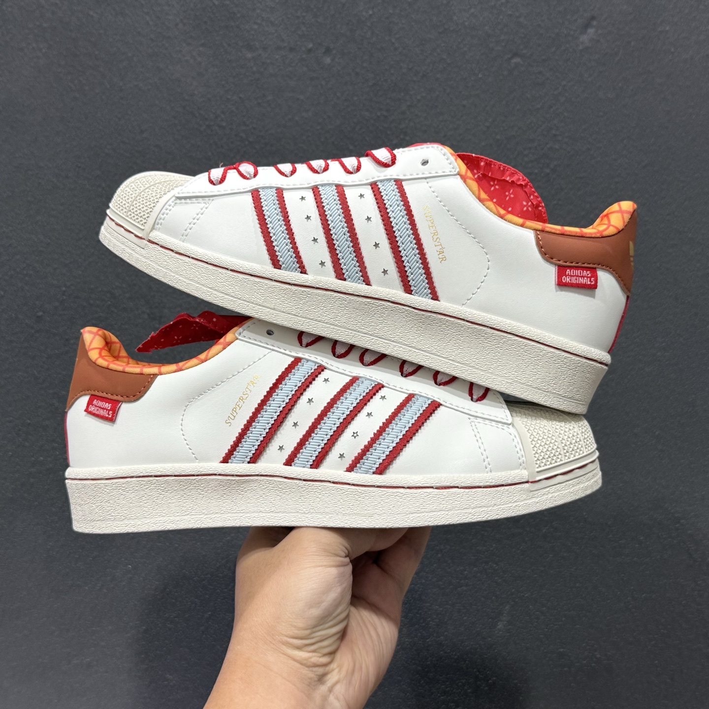 140 Adidas Originals Superstar II全新配色 马年限定 贝壳头休闲板鞋 KK4472-132-Chinese UA Cheap High Quatity Brand Clothes Bags handbags Sneakers wholesale wholesaler seller from China Factory suppliers Fashion Clothing Shoes best Quality Beautiful Price 140 Adidas Originals Superstar II全新配色 马年限定 贝壳头休闲板鞋 KK4472-132
