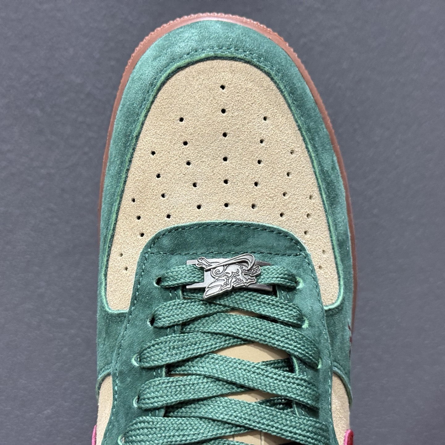 260 Nike Air Force 1'07 Low 马年限定 森林沙丘 空军一号低帮休闲板鞋 XY9025-006-Chinese UA Cheap High Quatity Brand Clothes Bags handbags Sneakers wholesale wholesaler seller from China Factory suppliers Fashion Clothing Shoes best Quality Beautiful Price 260 Nike Air Force 1'07 Low 马年限定 森林沙丘 空军一号低帮休闲板鞋 XY9025-006