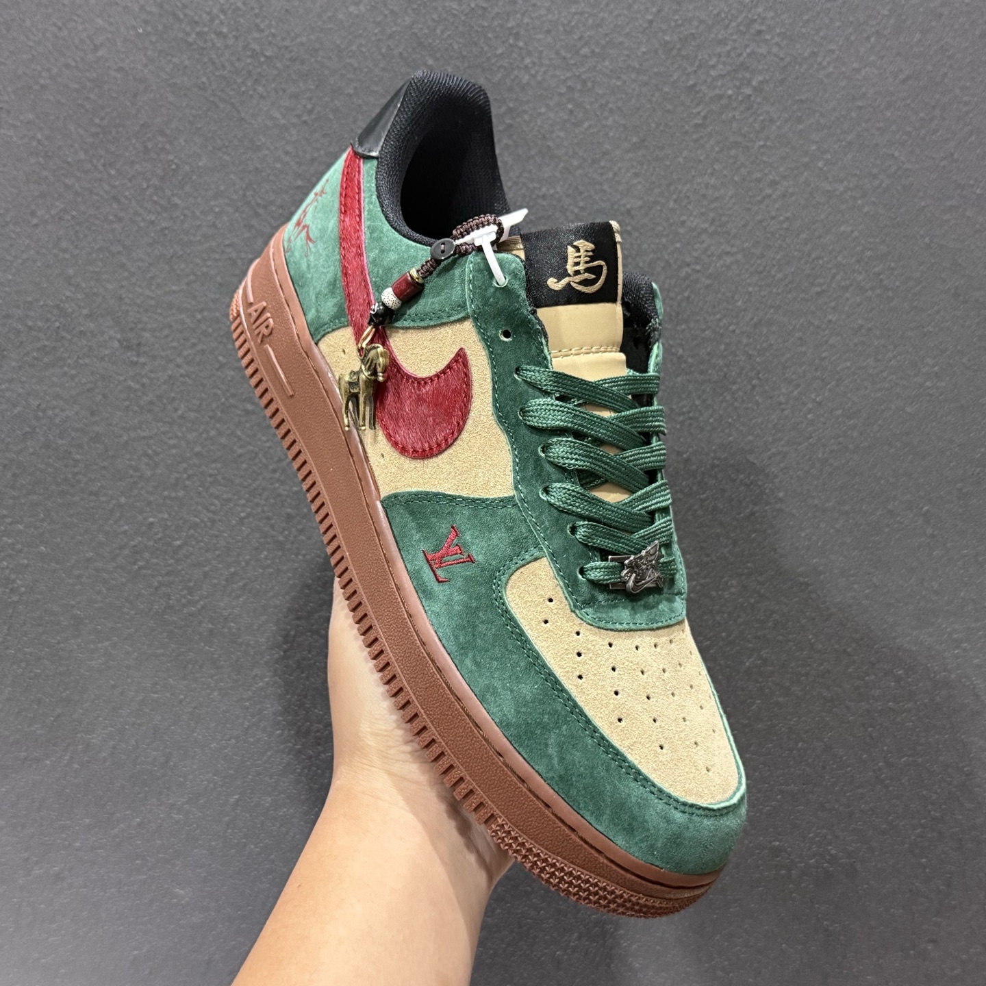 260 Nike Air Force 1'07 Low 马年限定 森林沙丘 空军一号低帮休闲板鞋 XY9025-006-Chinese UA Cheap High Quatity Brand Clothes Bags handbags Sneakers wholesale wholesaler seller from China Factory suppliers Fashion Clothing Shoes best Quality Beautiful Price 260 Nike Air Force 1'07 Low 马年限定 森林沙丘 空军一号低帮休闲板鞋 XY9025-006