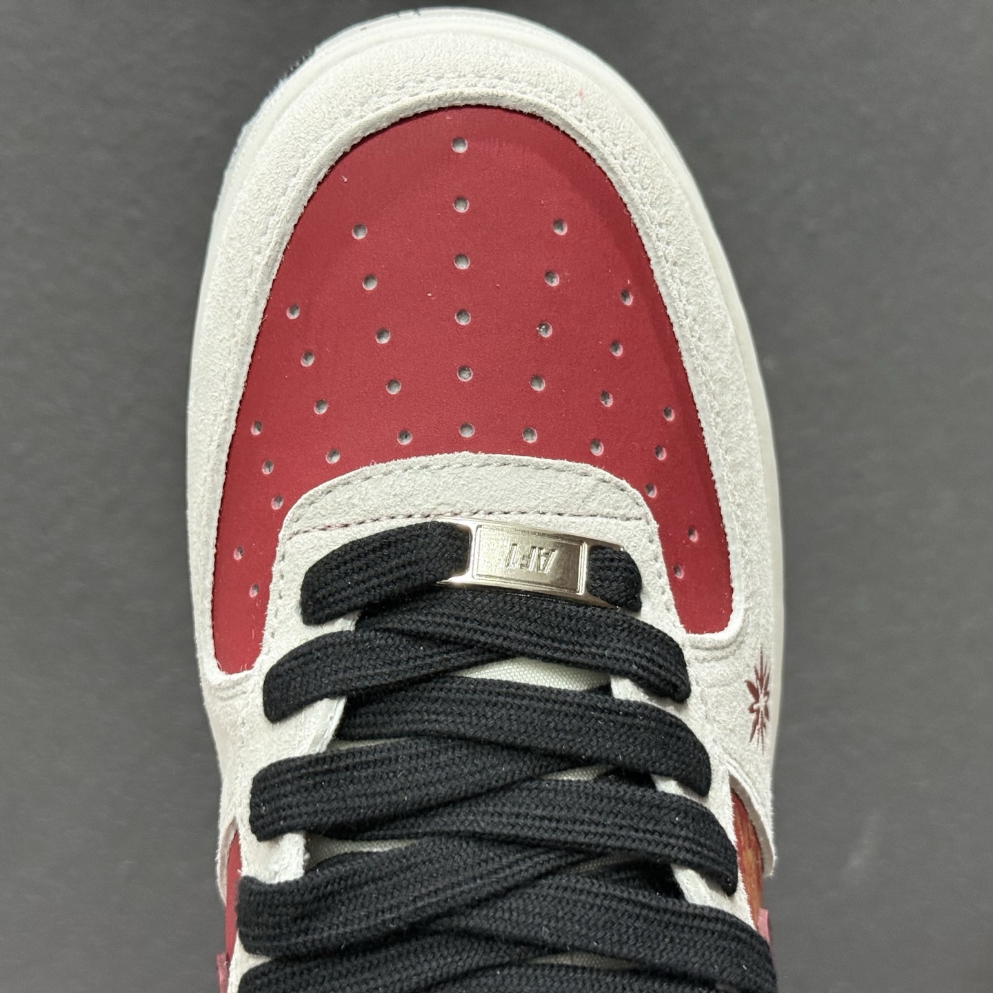 260 鞋侧The North Face标识搭配马年金属挂饰 JP2026-138-Chinese UA Cheap High Quatity Brand Clothes Bags handbags Sneakers wholesale wholesaler seller from China Factory suppliers Fashion Clothing Shoes best Quality Beautiful Price 260 鞋侧The North Face标识搭配马年金属挂饰 JP2026-138