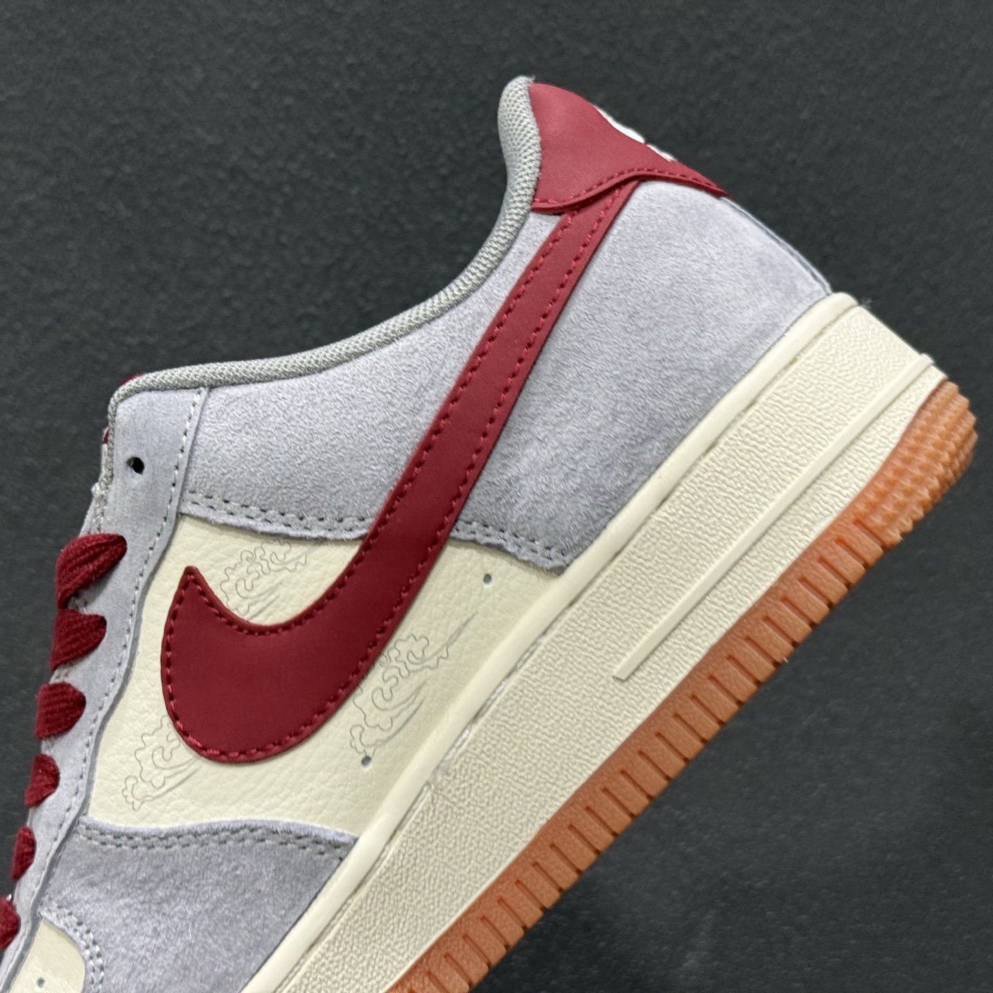 Nike Air Force 1'07 Low 马年限定 空军一号低帮休闲板鞋 QW5288-138