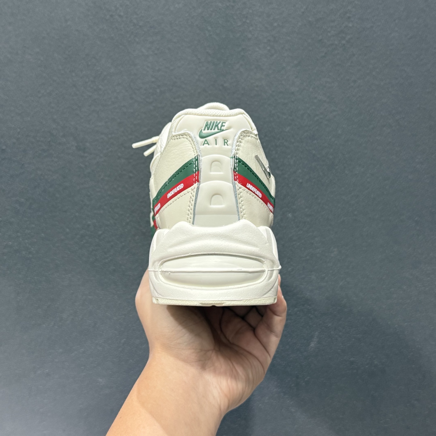 370 Nike Air 95 复古减震气垫跑鞋 IB4453-100-Chinese UA Cheap High Quatity Brand Clothes Bags handbags Sneakers wholesale wholesaler seller from China Factory suppliers Fashion Clothing Shoes best Quality Beautiful Price 370 Nike Air 95 复古减震气垫跑鞋 IB4453-100