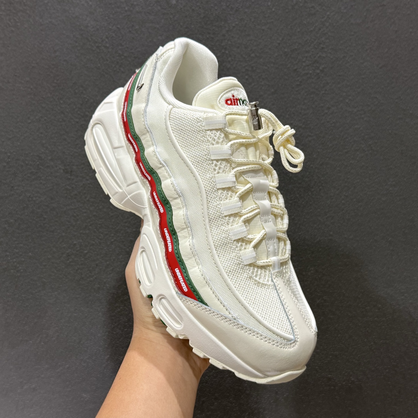 370 Nike Air 95 复古减震气垫跑鞋 IB4453-100-Chinese UA Cheap High Quatity Brand Clothes Bags handbags Sneakers wholesale wholesaler seller from China Factory suppliers Fashion Clothing Shoes best Quality Beautiful Price 370 Nike Air 95 复古减震气垫跑鞋 IB4453-100