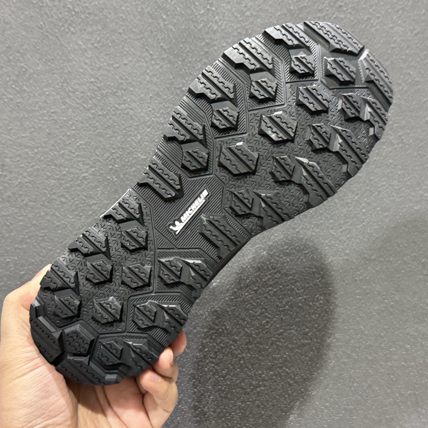 320 莞产纯原版 凯乐石KAILAS 界山GTX 鞋带款户外运动 防滑耐磨防水 低帮 登山徒步鞋-Chinese UA Cheap High Quatity Brand Clothes Bags handbags Sneakers wholesale wholesaler seller from China Factory suppliers Fashion Clothing Shoes best Quality Beautiful Price 320 莞产纯原版 凯乐石KAILAS 界山GTX 鞋带款户外运动 防滑耐磨防水 低帮 登山徒步鞋