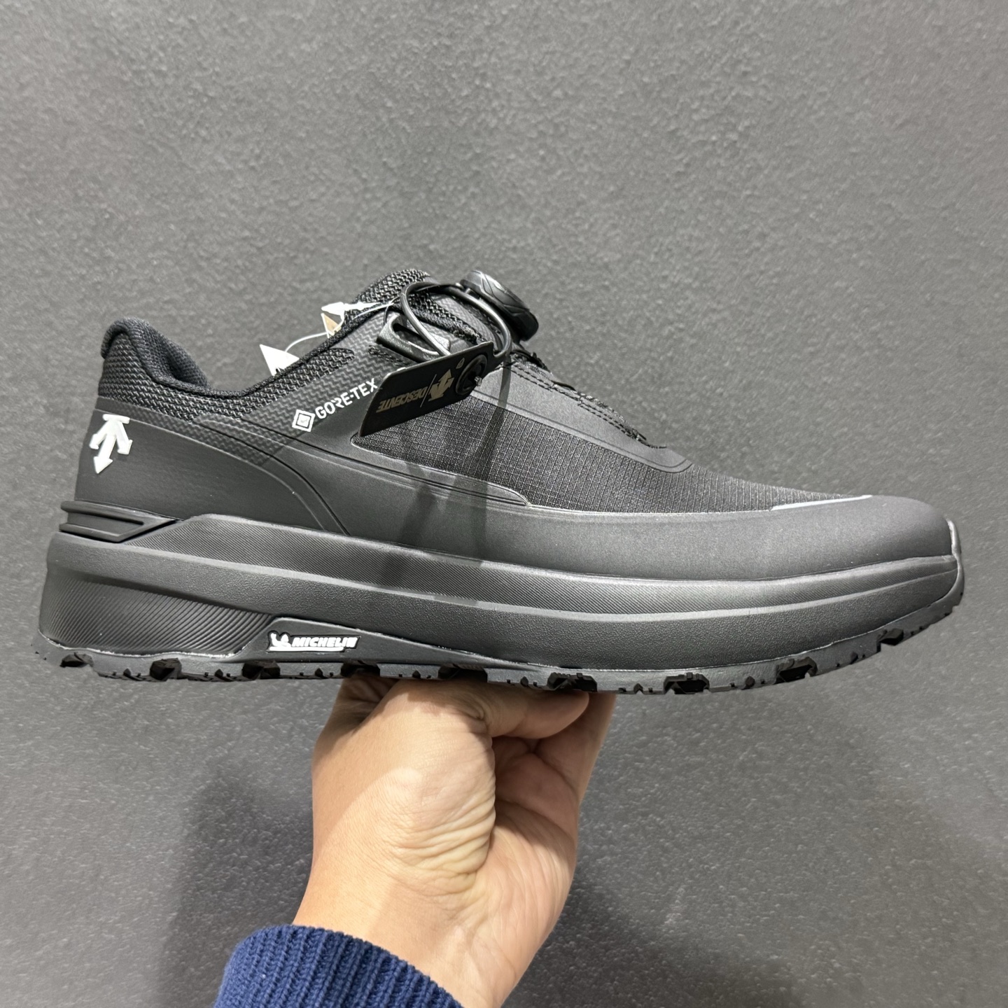 320 莞产纯原版 凯乐石KAILAS 界山GTX 鞋带款户外运动 防滑耐磨防水 低帮 登山徒步鞋-Chinese UA Cheap High Quatity Brand Clothes Bags handbags Sneakers wholesale wholesaler seller from China Factory suppliers Fashion Clothing Shoes best Quality Beautiful Price 320 莞产纯原版 凯乐石KAILAS 界山GTX 鞋带款户外运动 防滑耐磨防水 低帮 登山徒步鞋