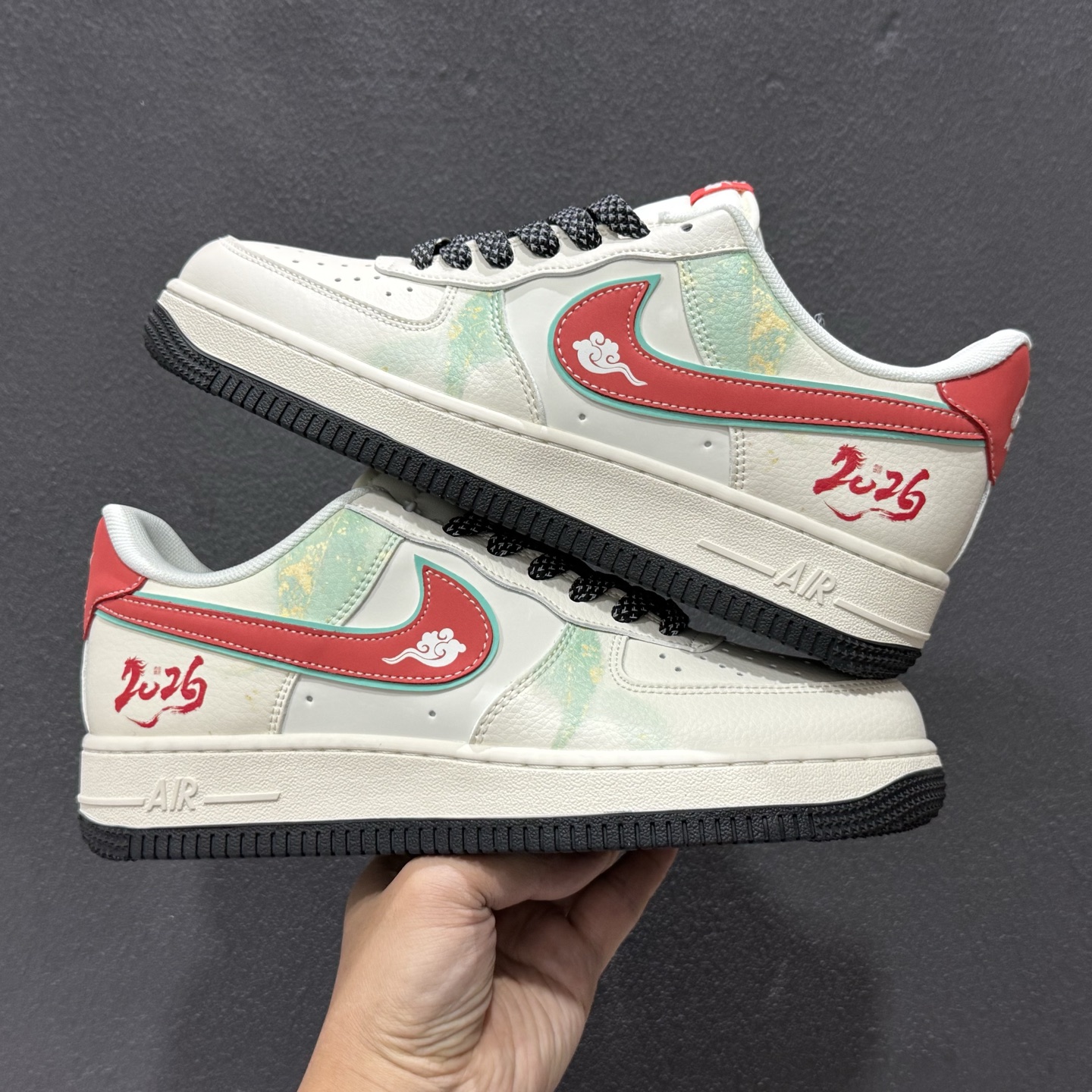 260 Nike Air Force 1 Low 2026 丙午马年限定款 XT6998-108-Chinese UA Cheap High Quatity Brand Clothes Bags handbags Sneakers wholesale wholesaler seller from China Factory suppliers Fashion Clothing Shoes best Quality Beautiful Price 260 Nike Air Force 1 Low 2026 丙午马年限定款 XT6998-108