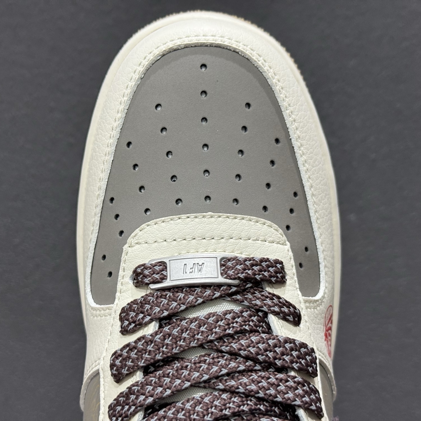 260 Nike Air Force 1'07 Low 马年限定 空军一号低帮休闲板鞋 QW5288-137-Chinese UA Cheap High Quatity Brand Clothes Bags handbags Sneakers wholesale wholesaler seller from China Factory suppliers Fashion Clothing Shoes best Quality Beautiful Price 260 Nike Air Force 1'07 Low 马年限定 空军一号低帮休闲板鞋 QW5288-137